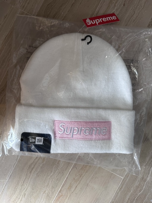 Supreme x New Era Box Logo Beanie 'White' (FW25)