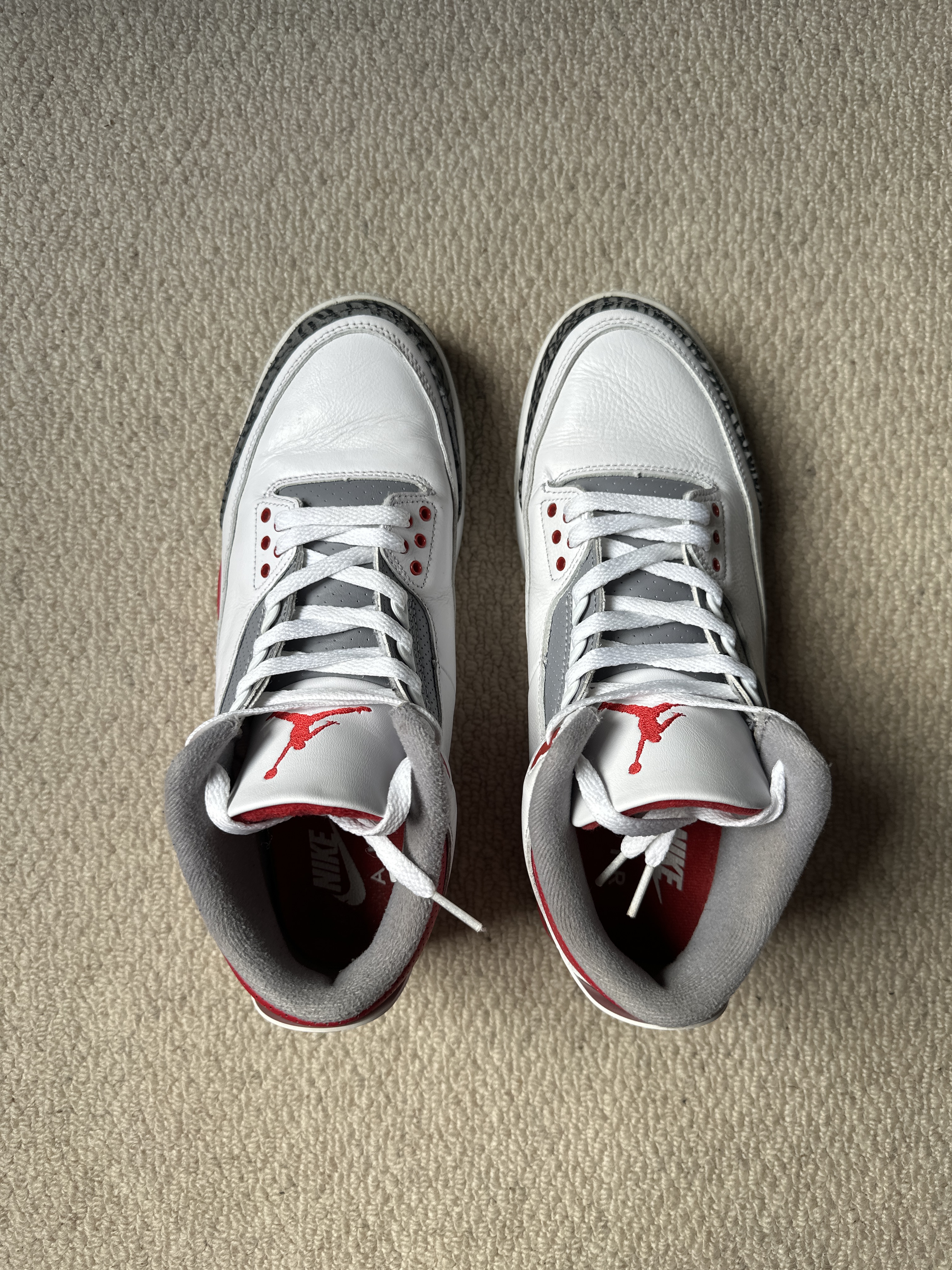 Air Jordan 3 OG 'Fire Red' (2022) photo 3