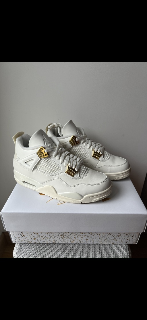 Air Jordan 4 WMNS 'Metallic Gold' (2024)