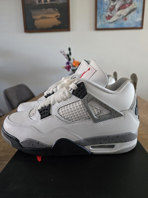 Air Jordan 4 OG 'White Cement' (2025)