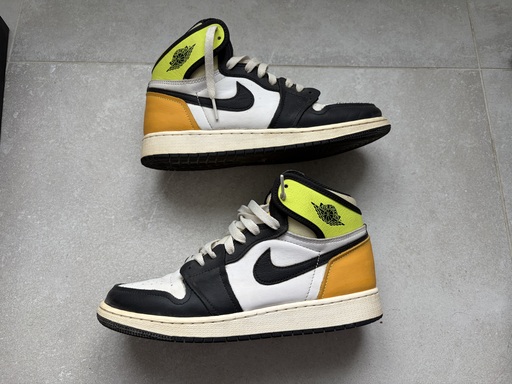 Air Jordan 1 Retro High GS 'Volt University Gold' (2021)