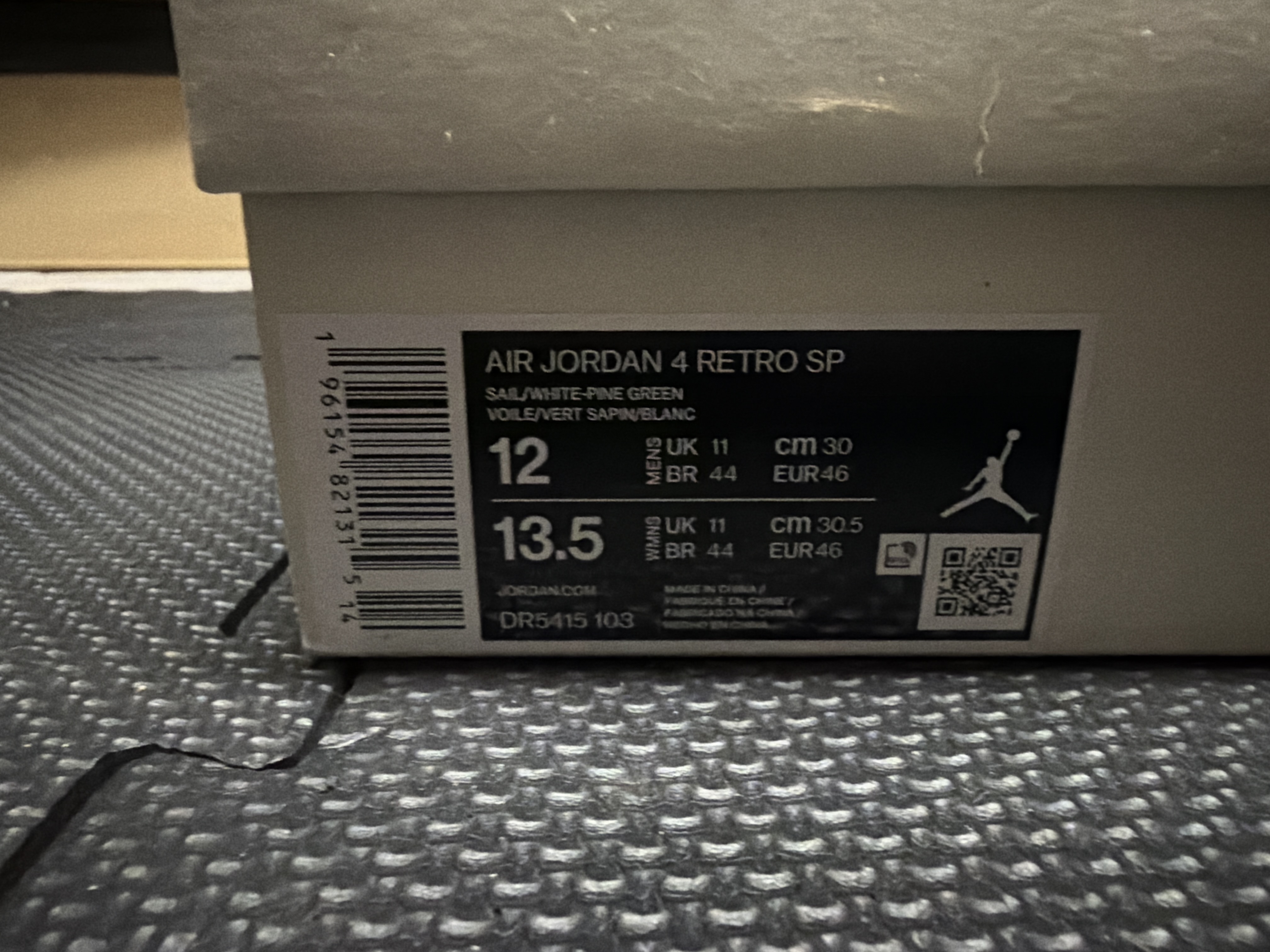 Air Jordan x Nike SB 4 'Pine Green' (2023) photo 6