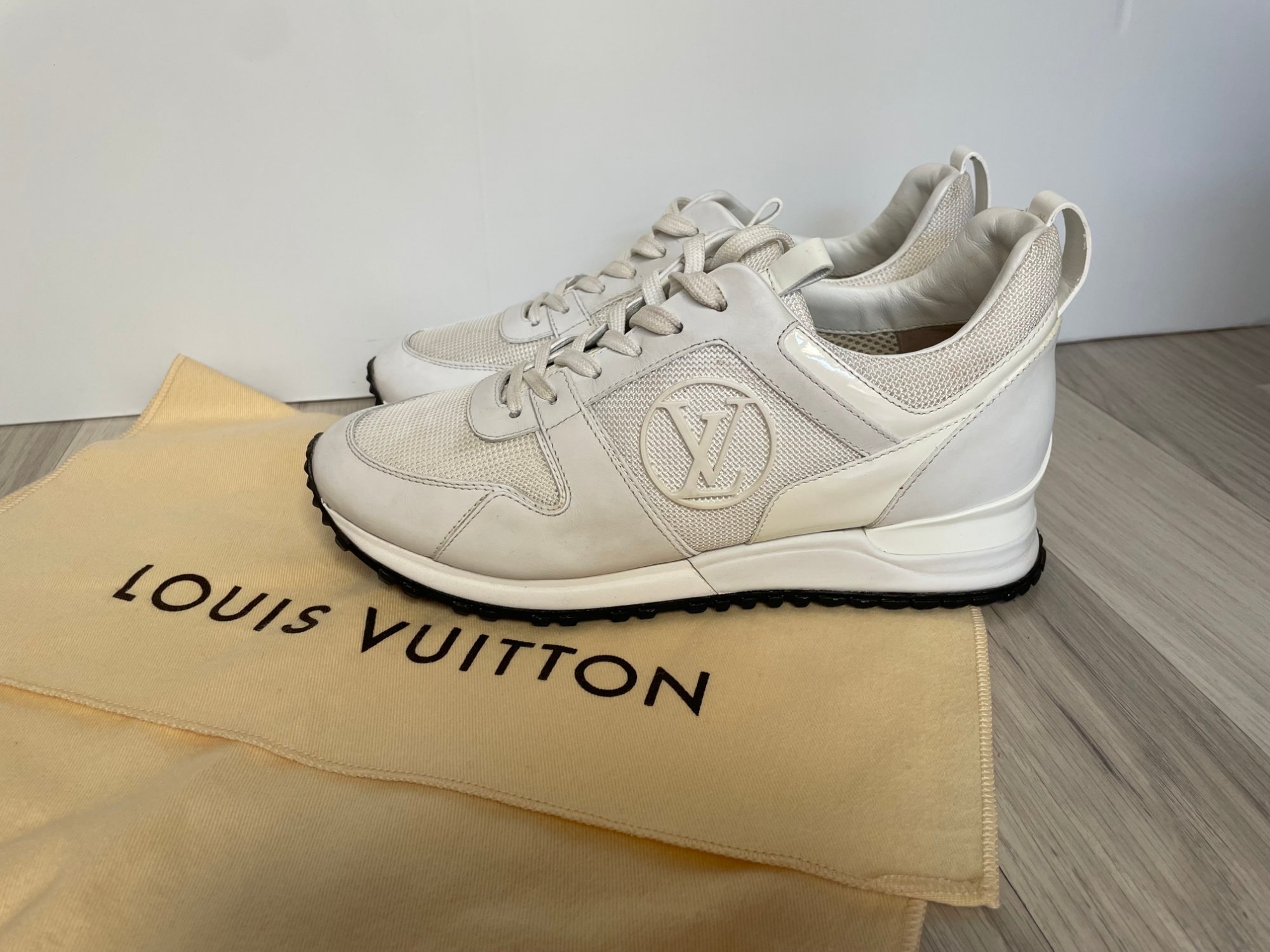 Louis Vuitton Run Away Sneaker Monogram White photo 1