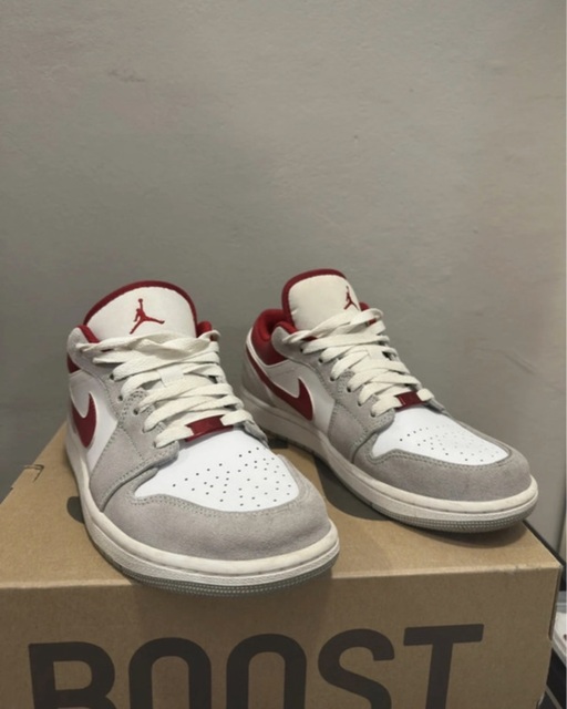 Air Jordan 1 Low SE Light Smoke Grey Gym Red (2021)