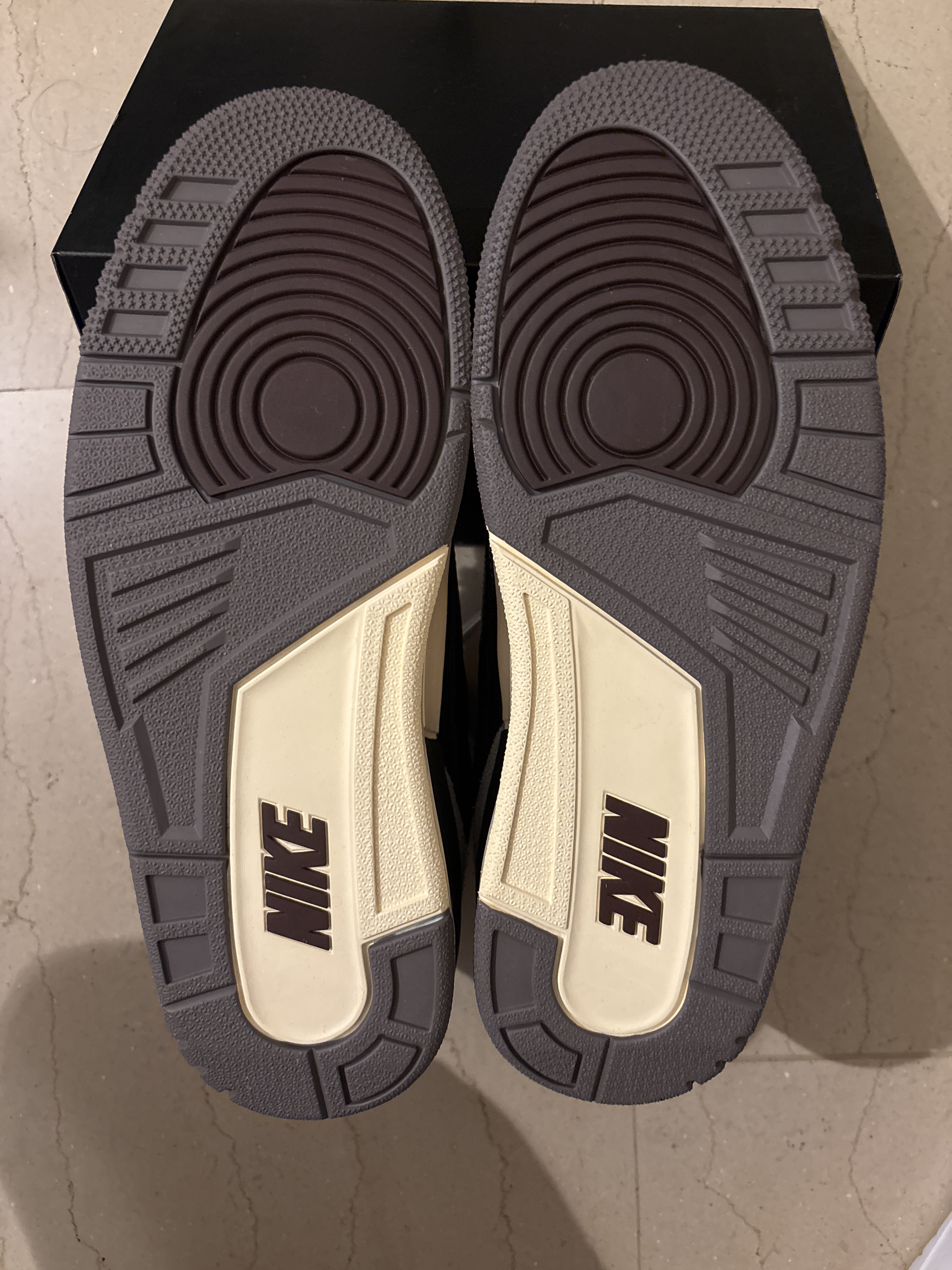 Air Jordan x A Ma Maniére 3 OG SP WMNS 'Black' (2024) photo 5