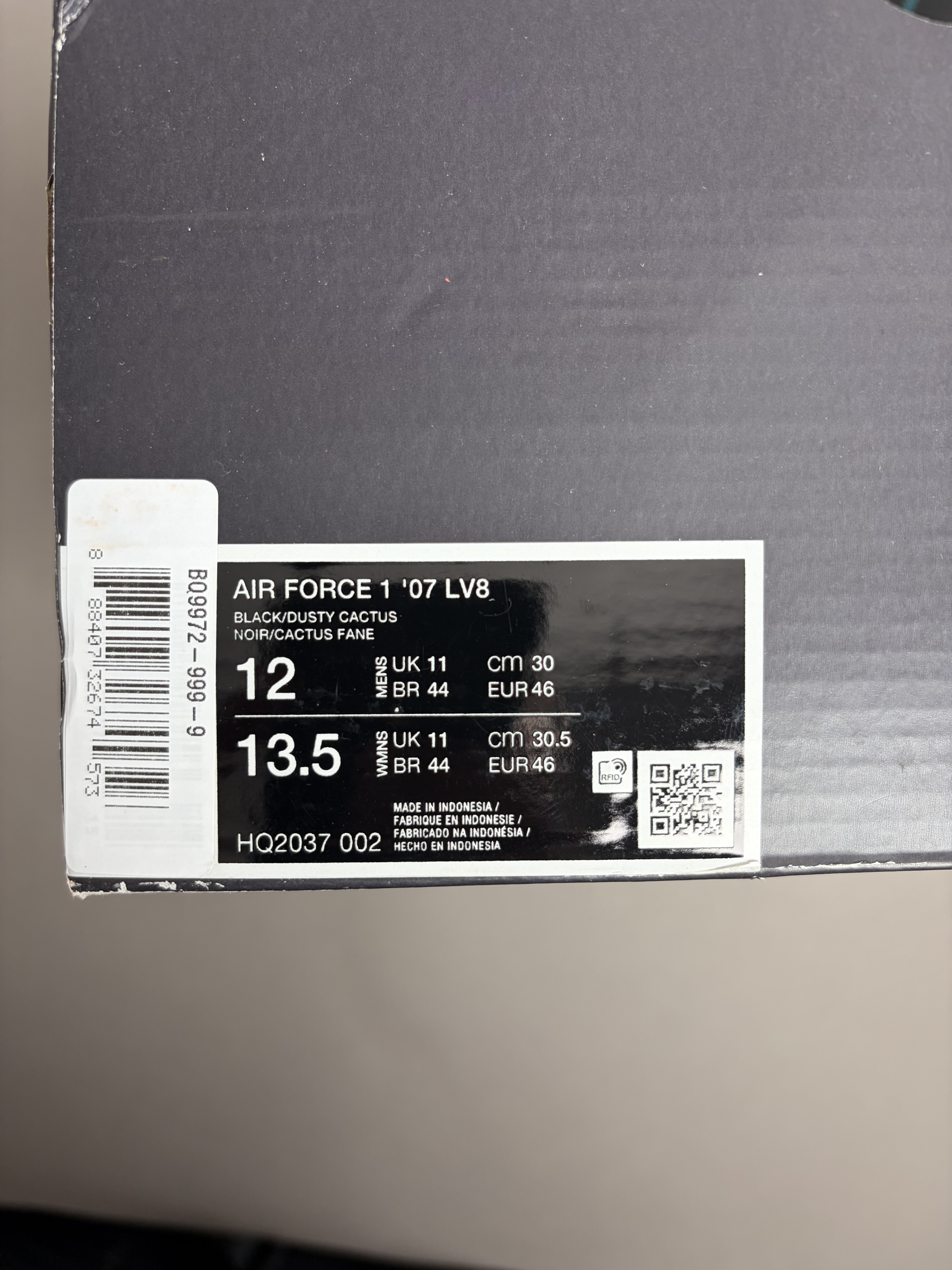 Nike Air Force 1 '07 LV8 'Black & Aurora Green' (2025) photo 6