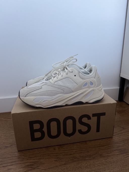 Yeezy Boost 700 'Analog'