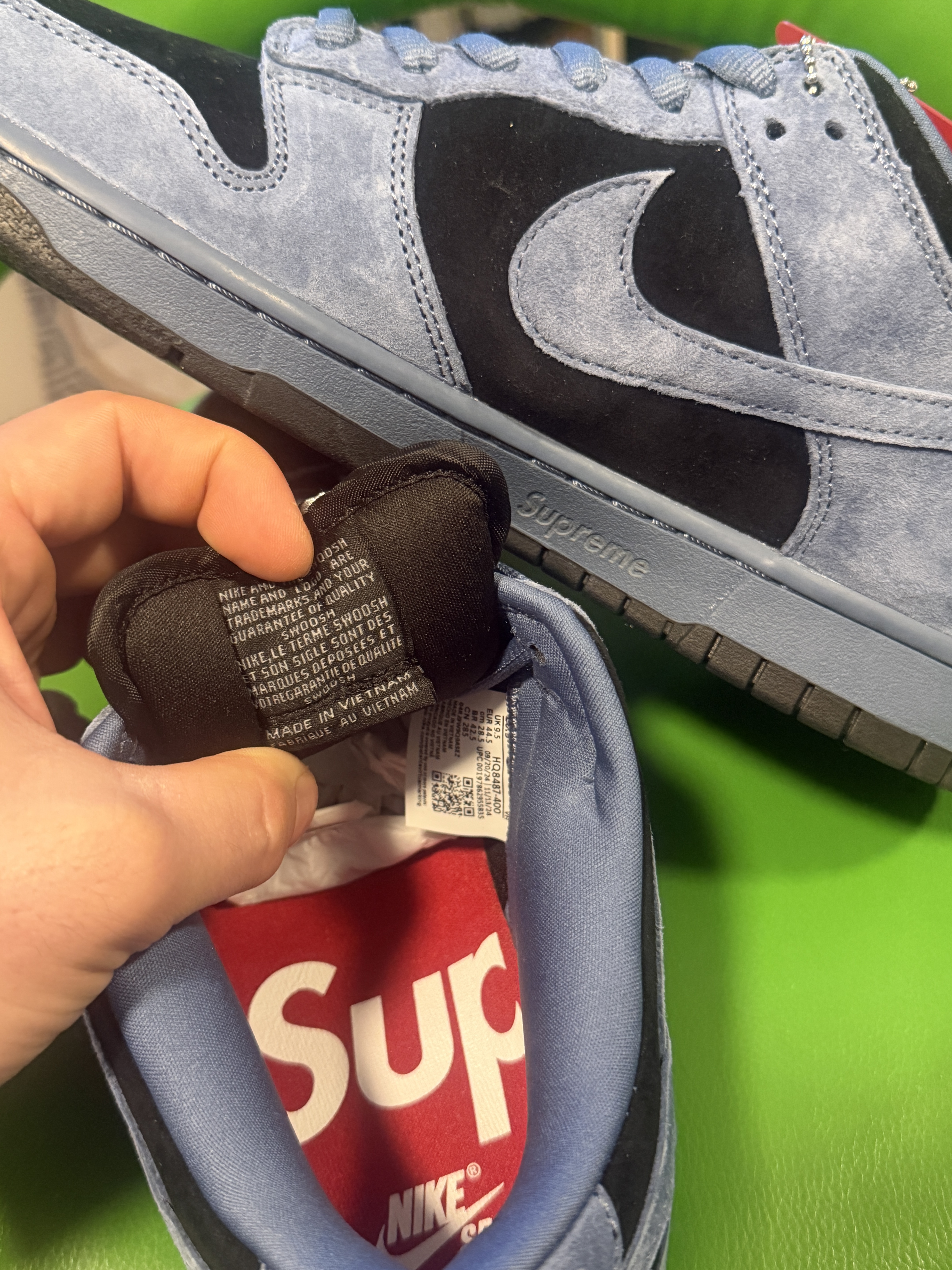 Nike SB x Supreme Dunk Low 'Ocean Fog' (2025) photo 7