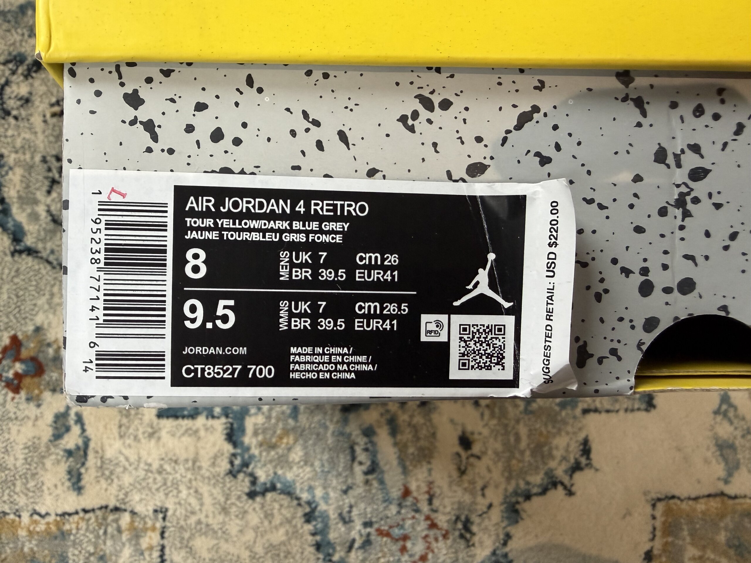 Air Jordan 4 Retro 'Lightning' (2021) photo 7