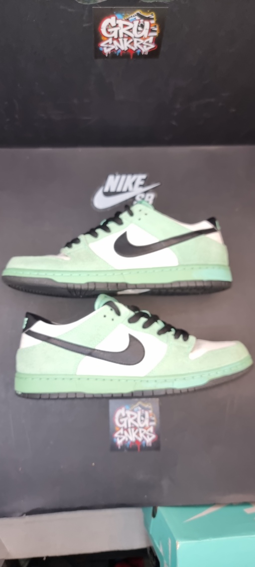 Nike SB Dunk Low 'Sea Crystal' (2016)