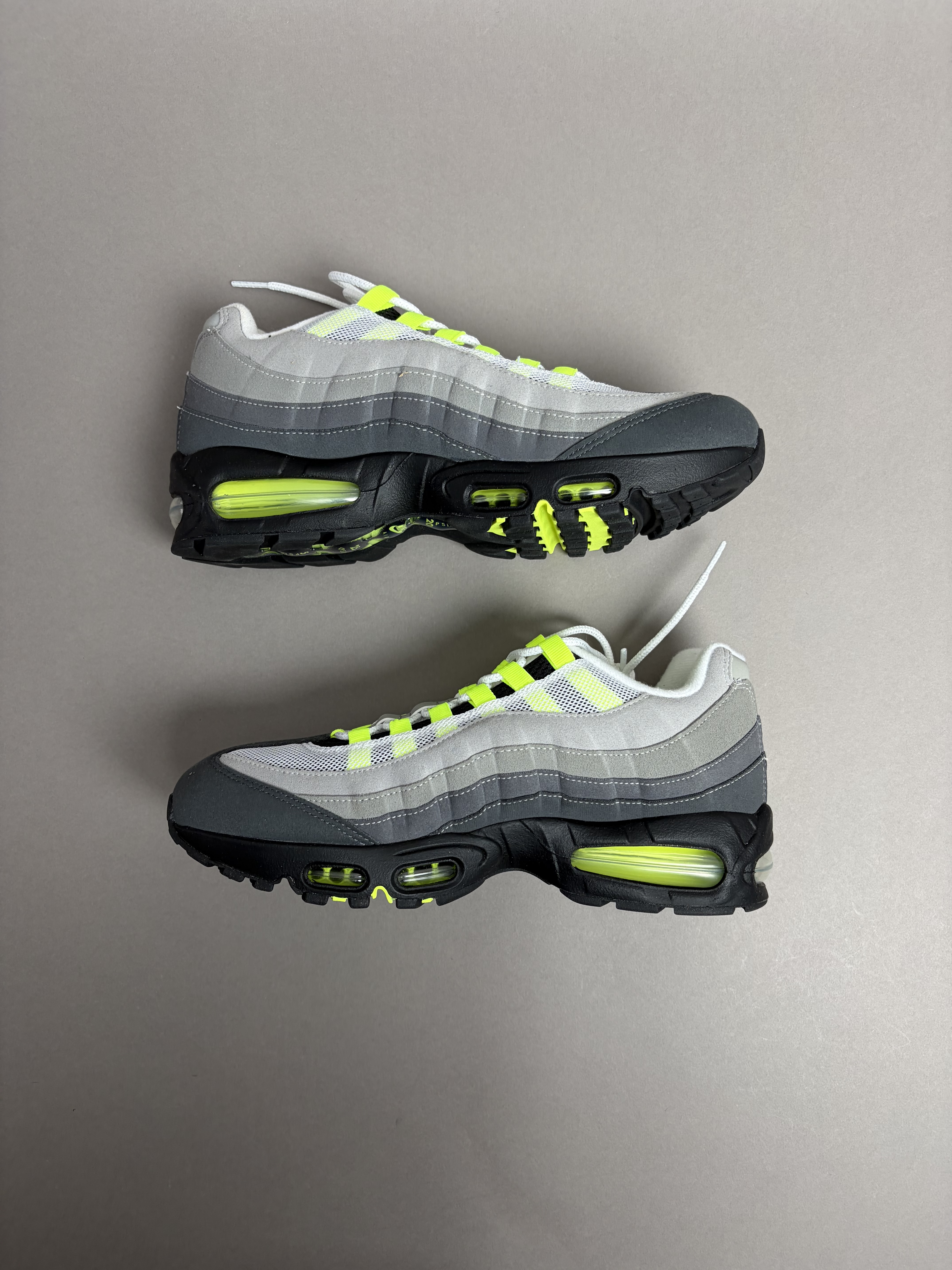 Nike Air Max 95 'Neon' (2025/2026) photo 2