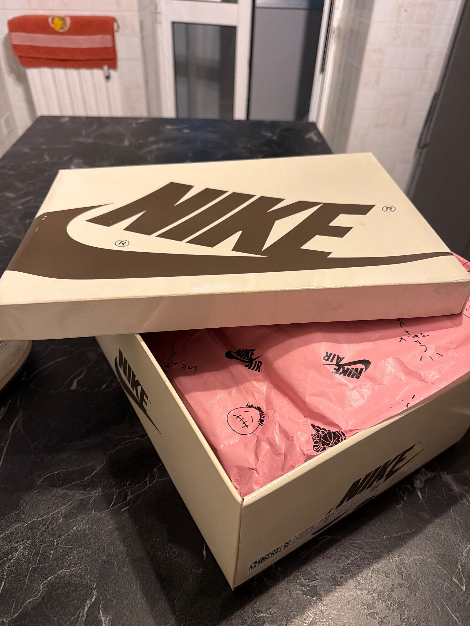 Air Jordan 1 x Travis Scott Low PS Reverse Mocha (2022) photo 7