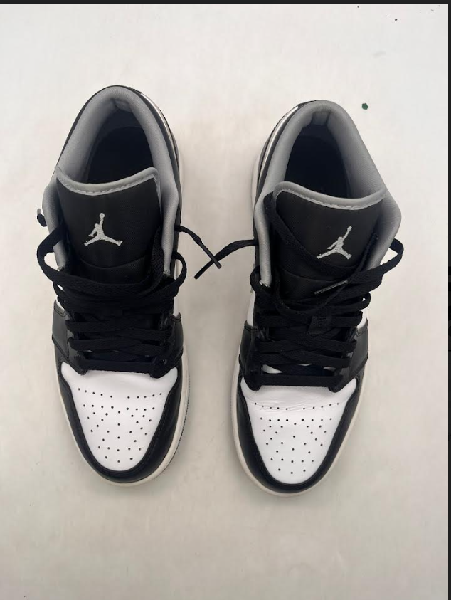 Air Jordan 1 Low 'Black White Particle Grey' (2021) photo 2
