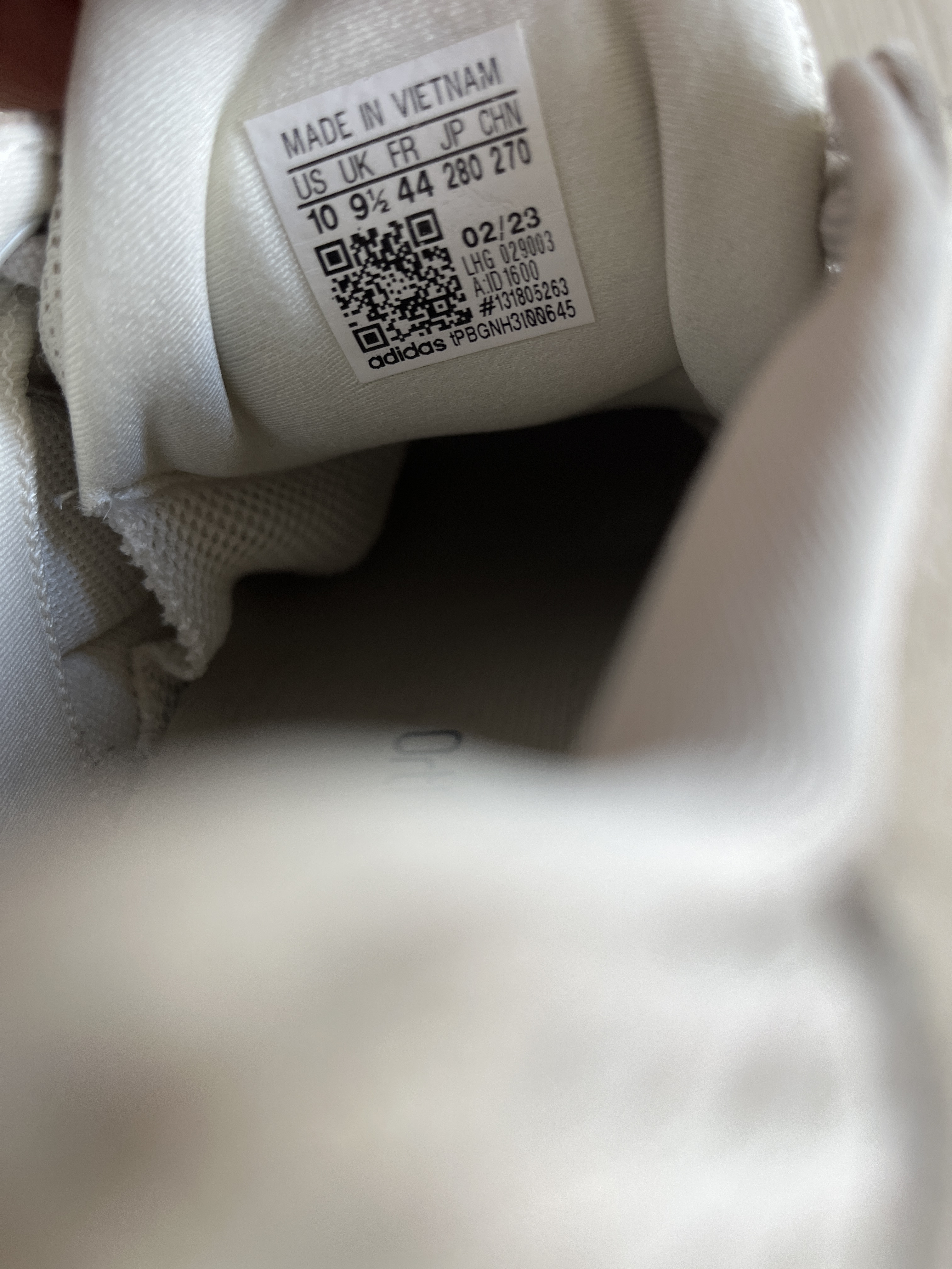 Yeezy 500 'Stone Taupe' (2024) photo 6