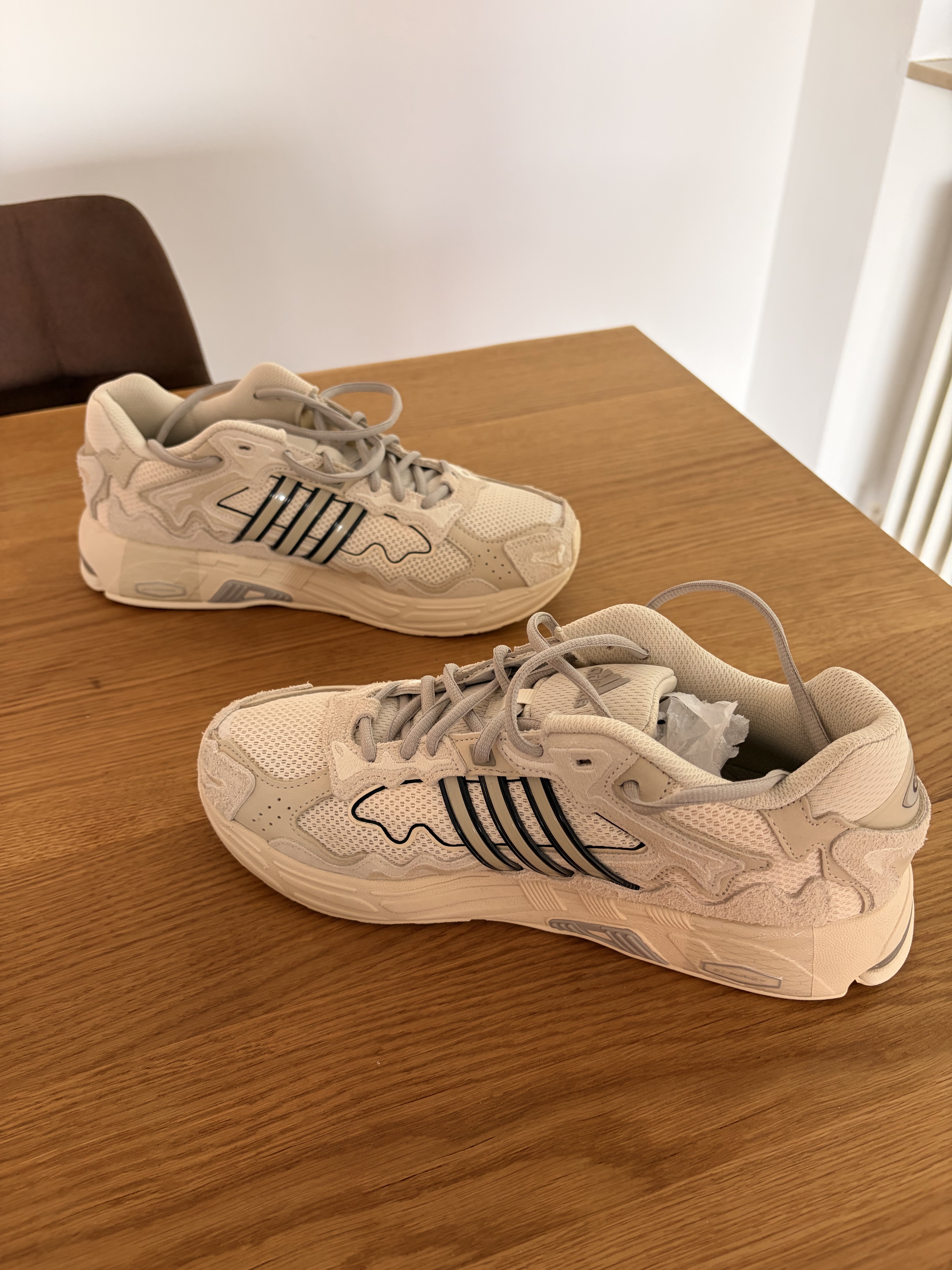 Adidas x Bad Bunny Response CL 'Wonder White' (2024) photo 2
