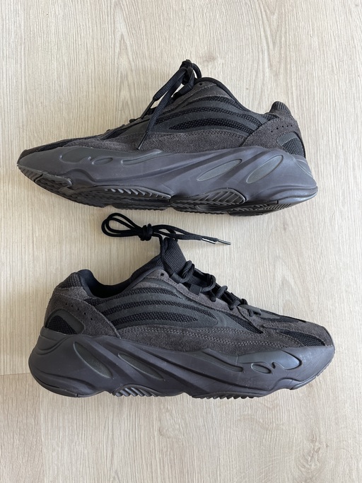 Yeezy Boost 700 V2 'Vanta' (2019)