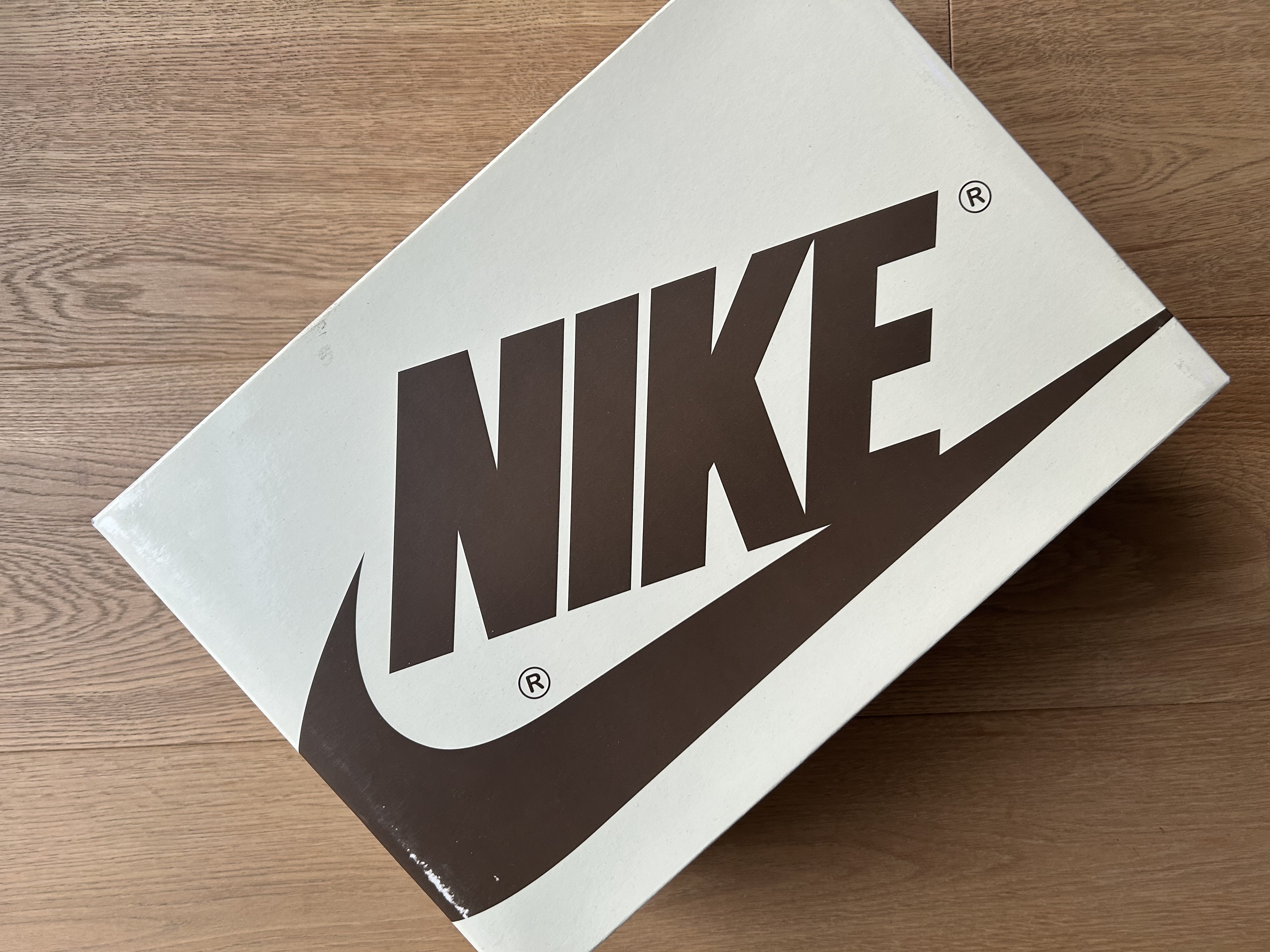 Air Jordan 1 x Travis Scott Low 'Reverse Mocha' (2022) photo 9