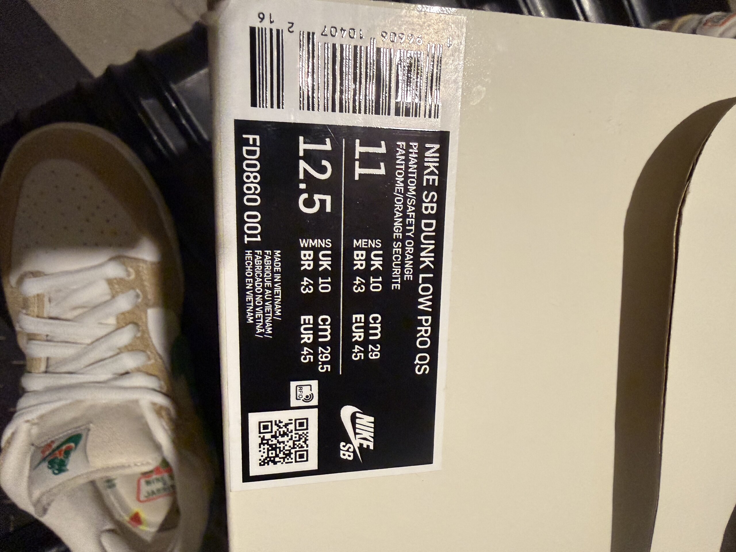 Nike SB Dunk Low Jarritos (2023) photo 7