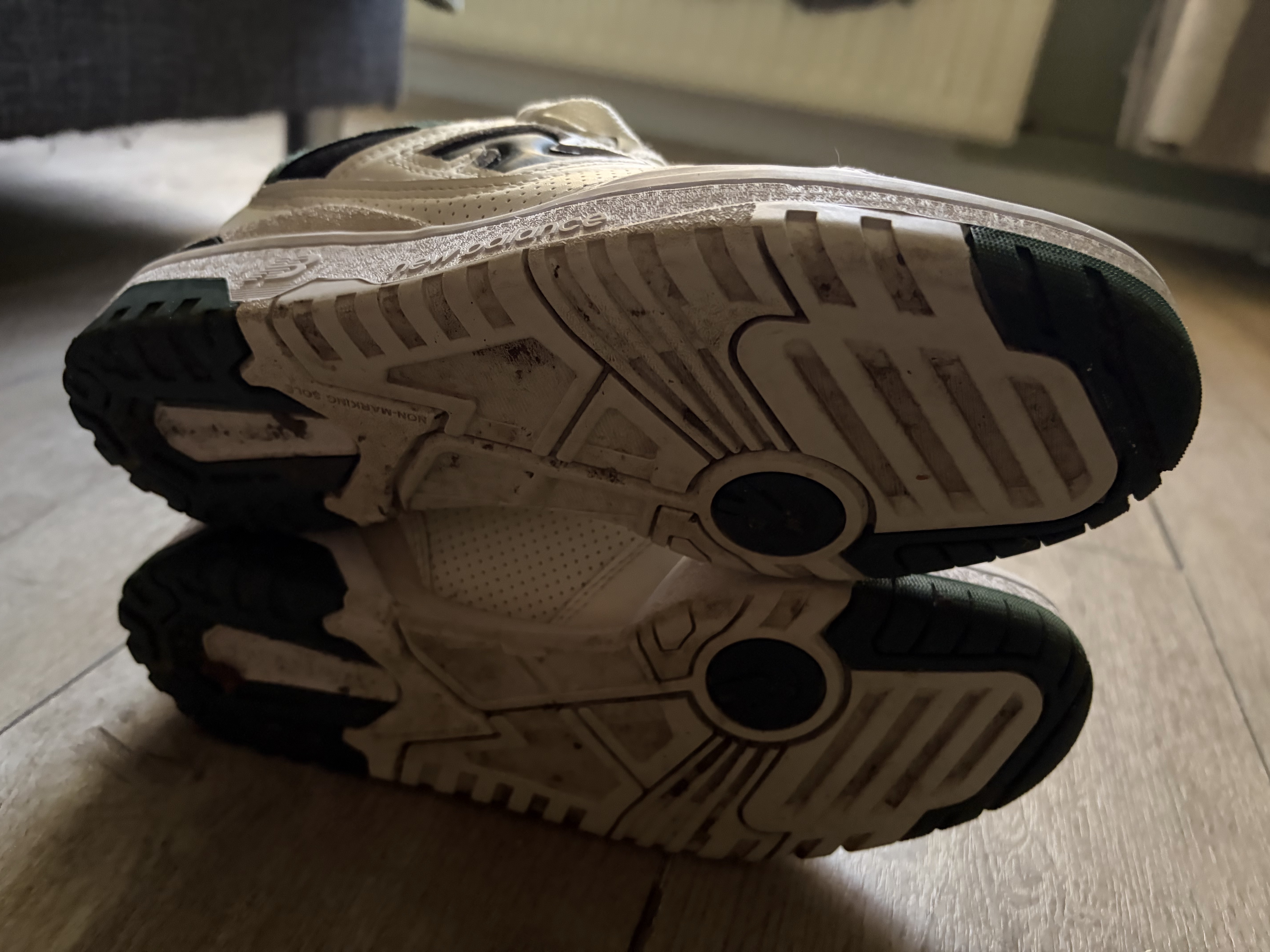 New Balance 550 Sea Salt Pine Green (2023) photo 5