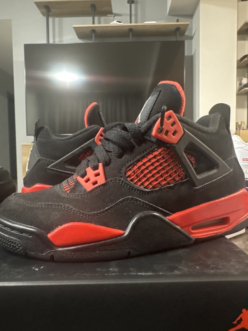 Air Jordan 4 Retro GS 'Red Thunder' (2022)