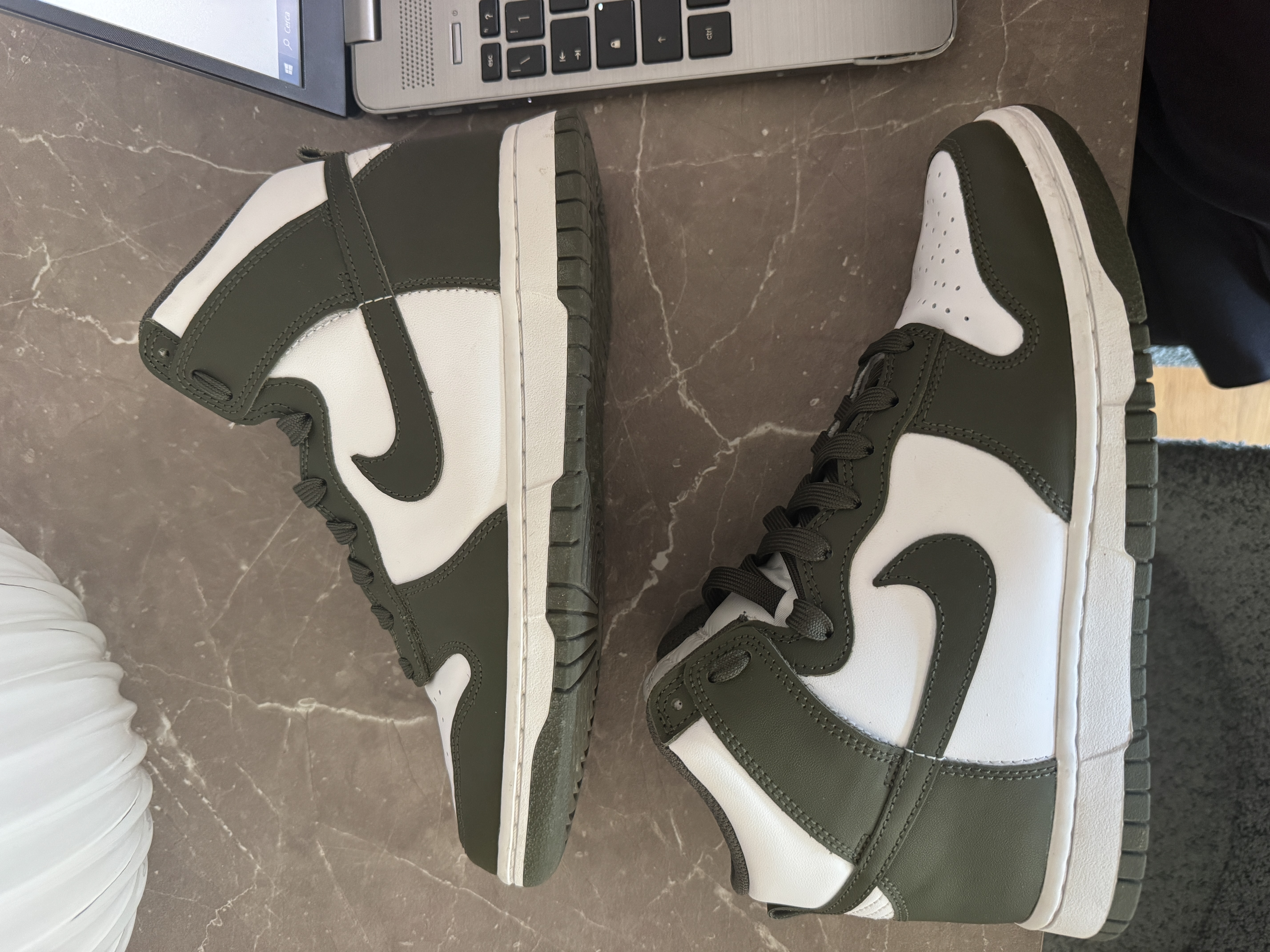 Nike Dunk High 'Cargo Khaki' (2021) photo 1
