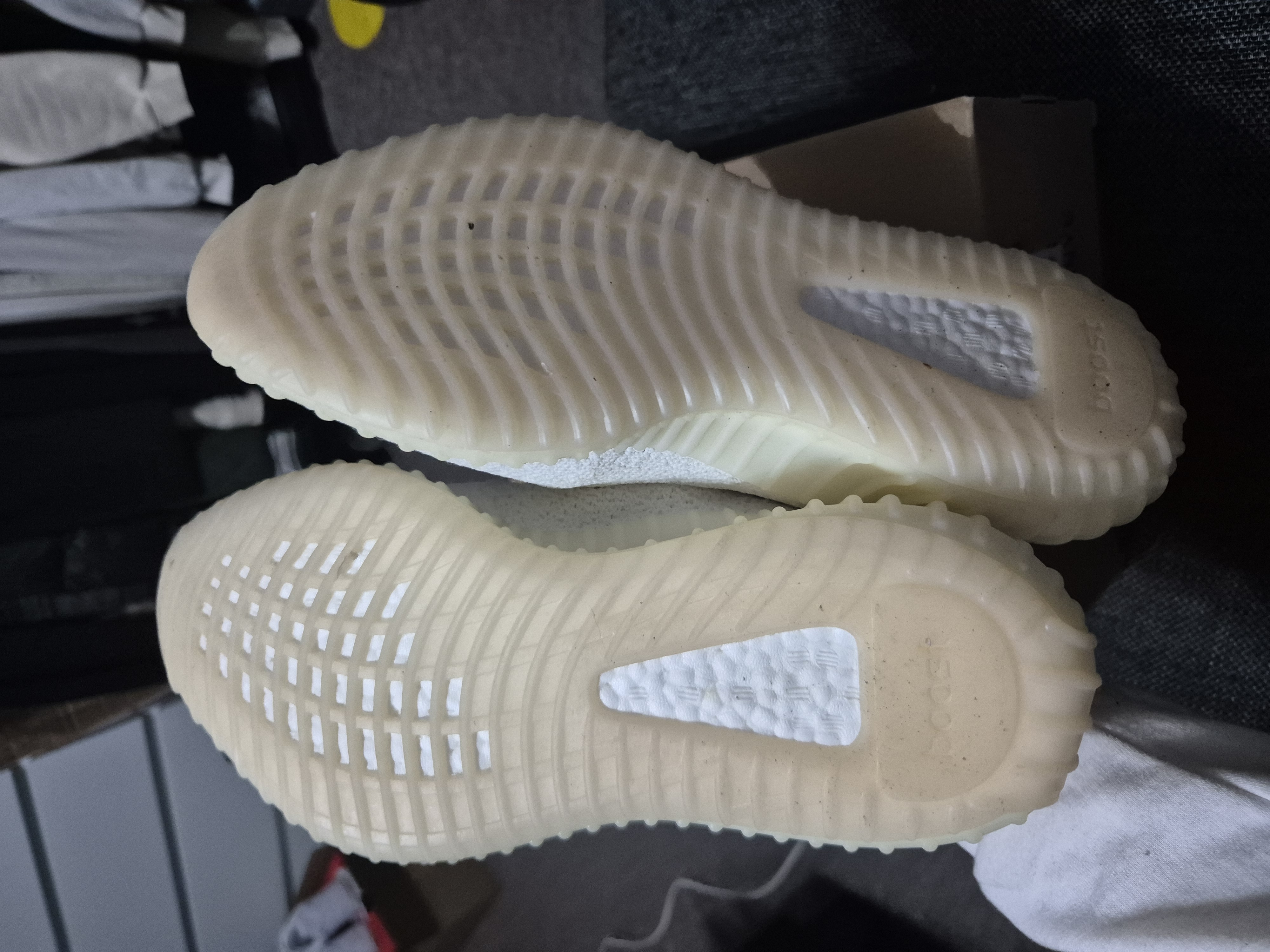 Yeezy Boost 350 V2 'Cream White' (2017) photo 8