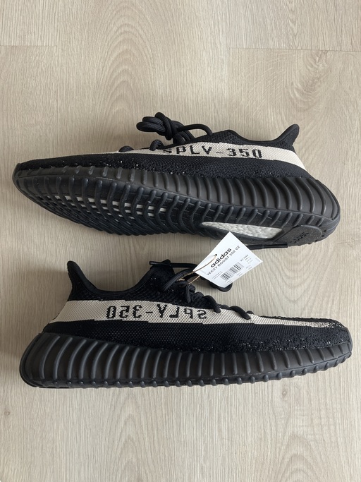 Yeezy Boost 350 V2 'Oreo'