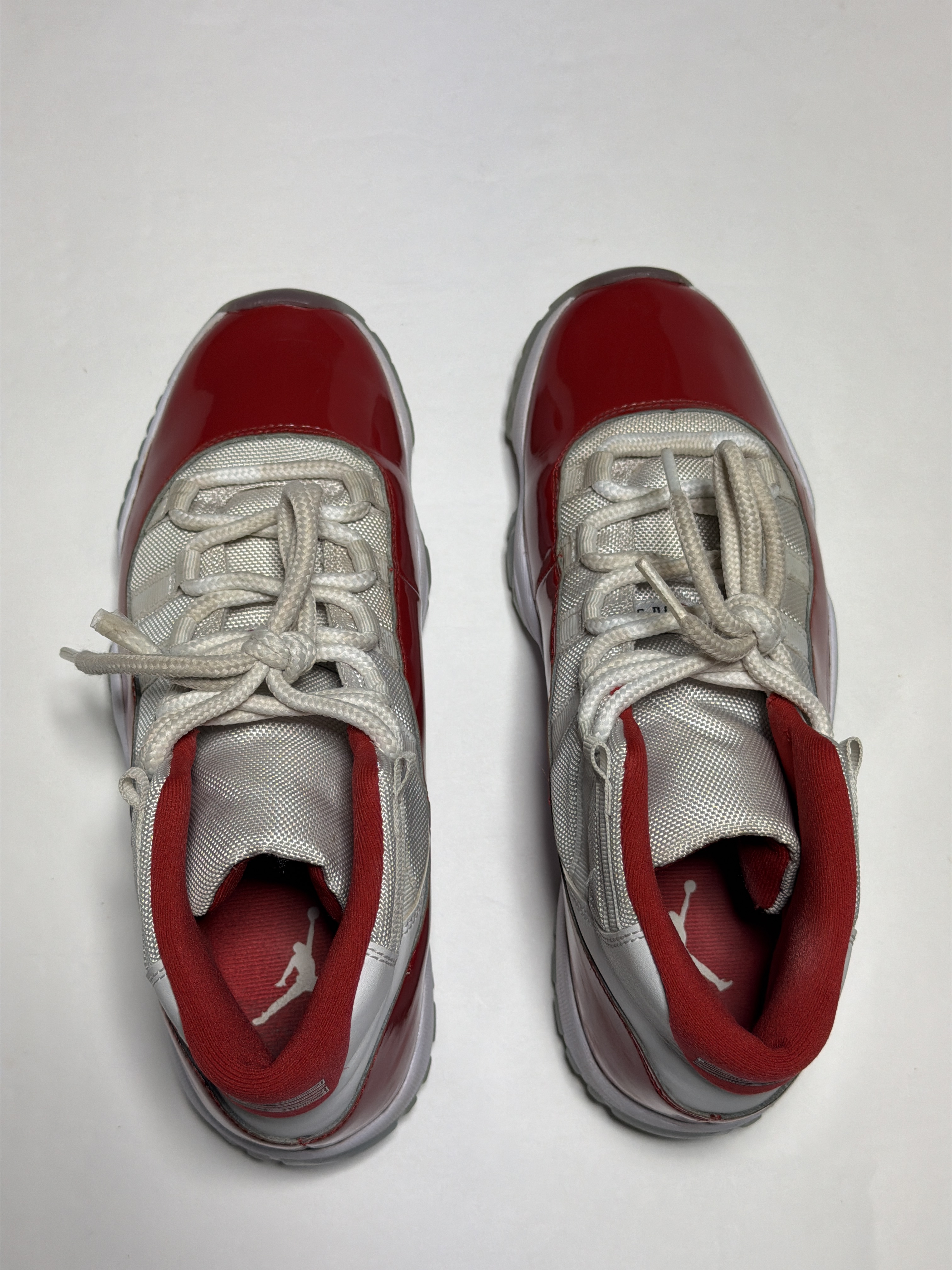 Air Jordan 11 'Cherry' (2022) photo 3