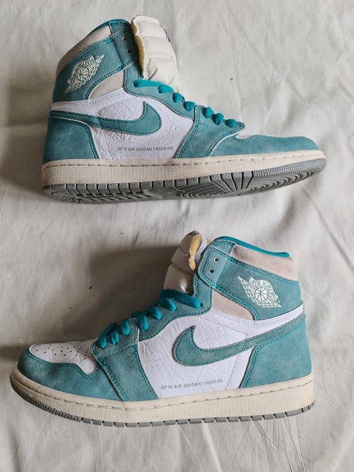 Air Jordan 1 Retro High OG 'Flight Nostalgia Turbo Green' (2019)