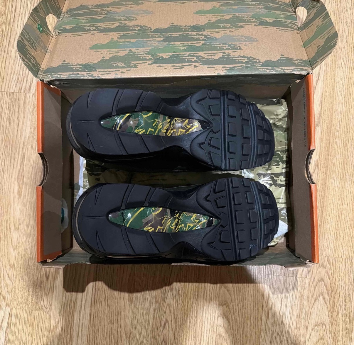Nike x Corteiz Air Max 95 Olive (2023) photo 5