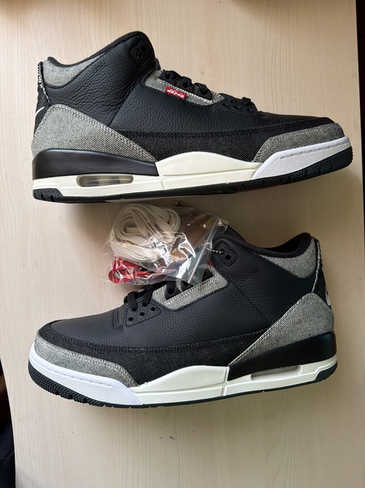 Air Jordan 3 x Levi's 3 SP 'Black and White' (2026)