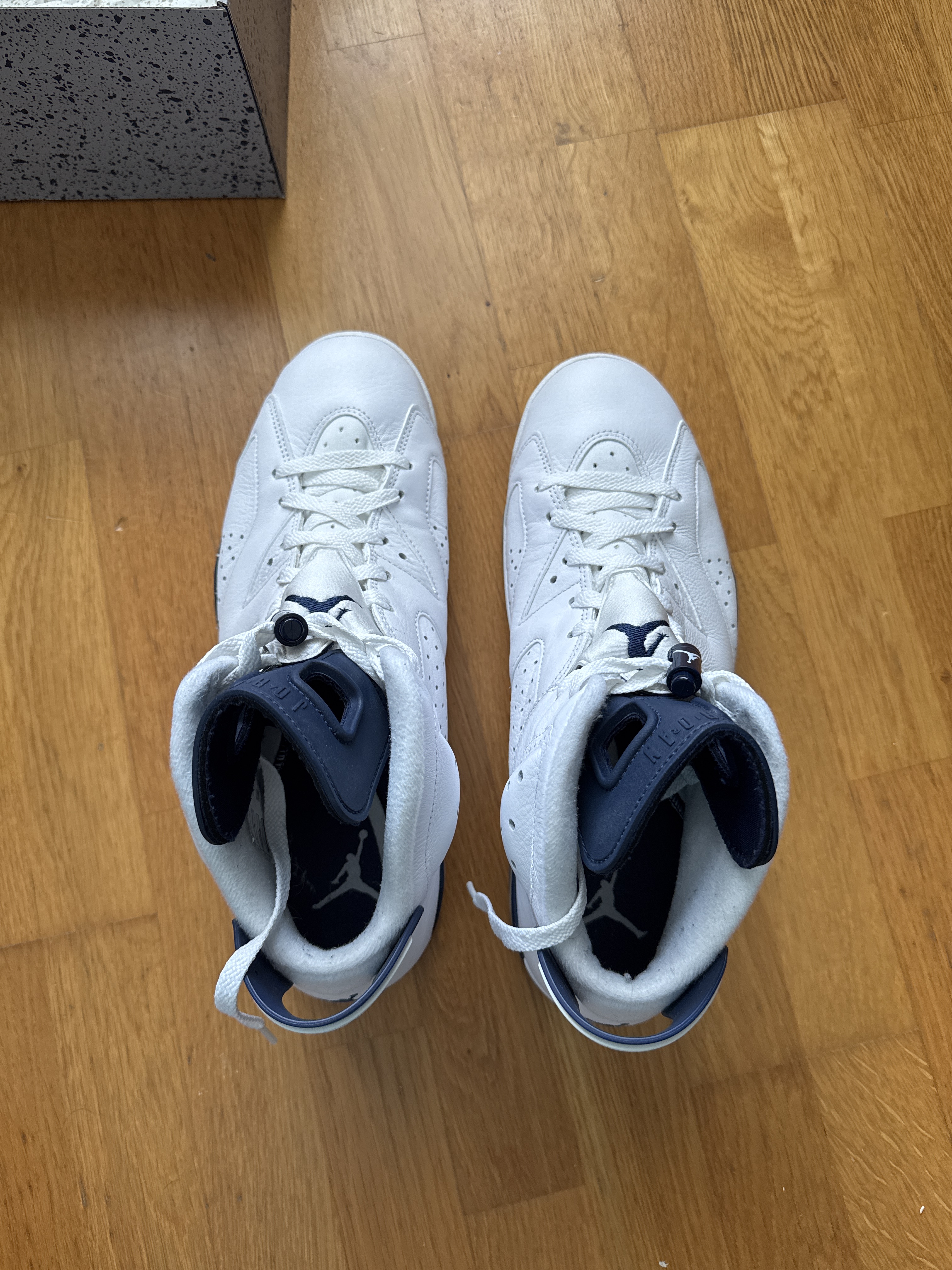 Air Jordan 6 Midnight Navy (2021) photo 3