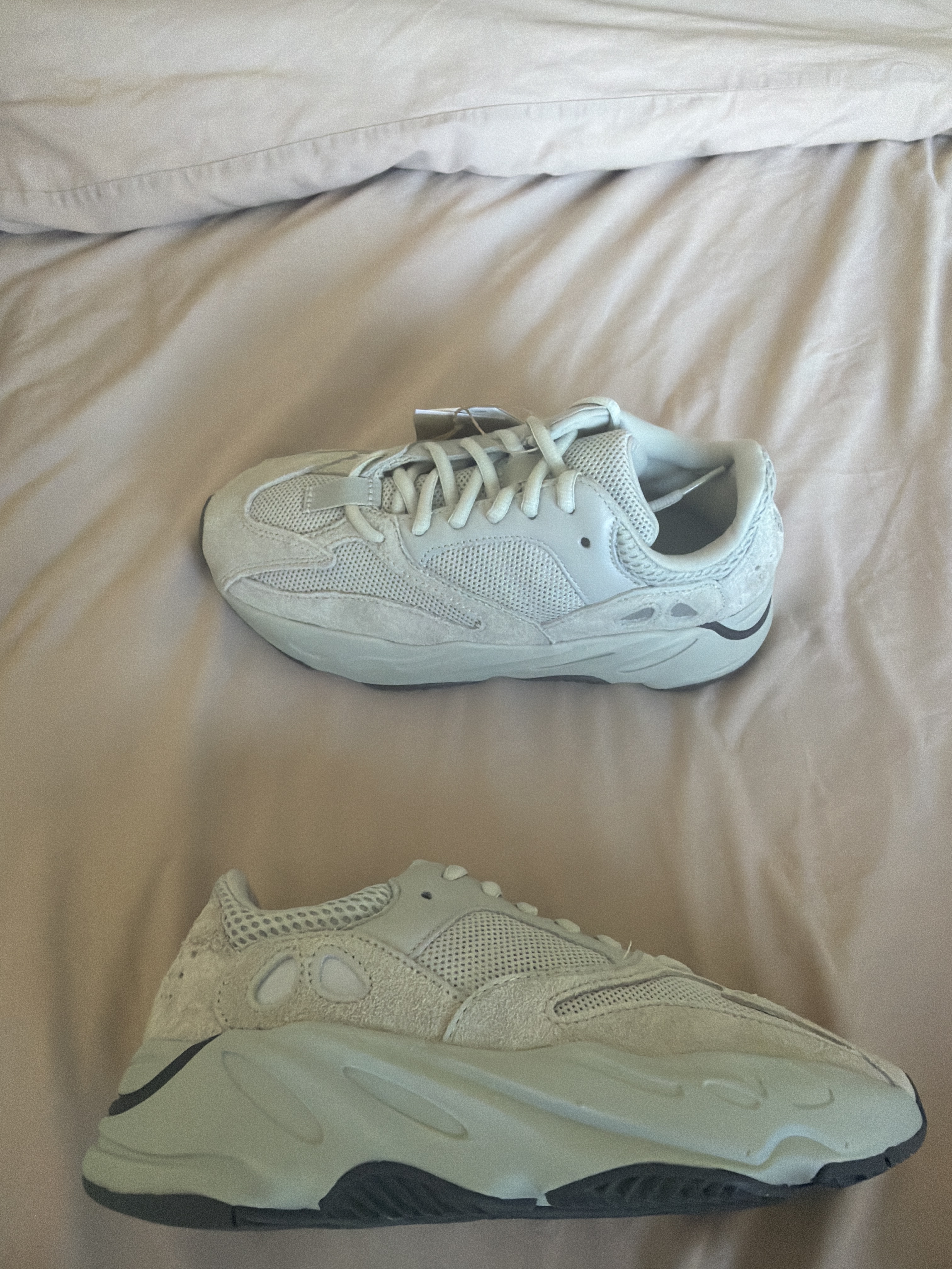 Yeezy 700 'Salt' photo 1