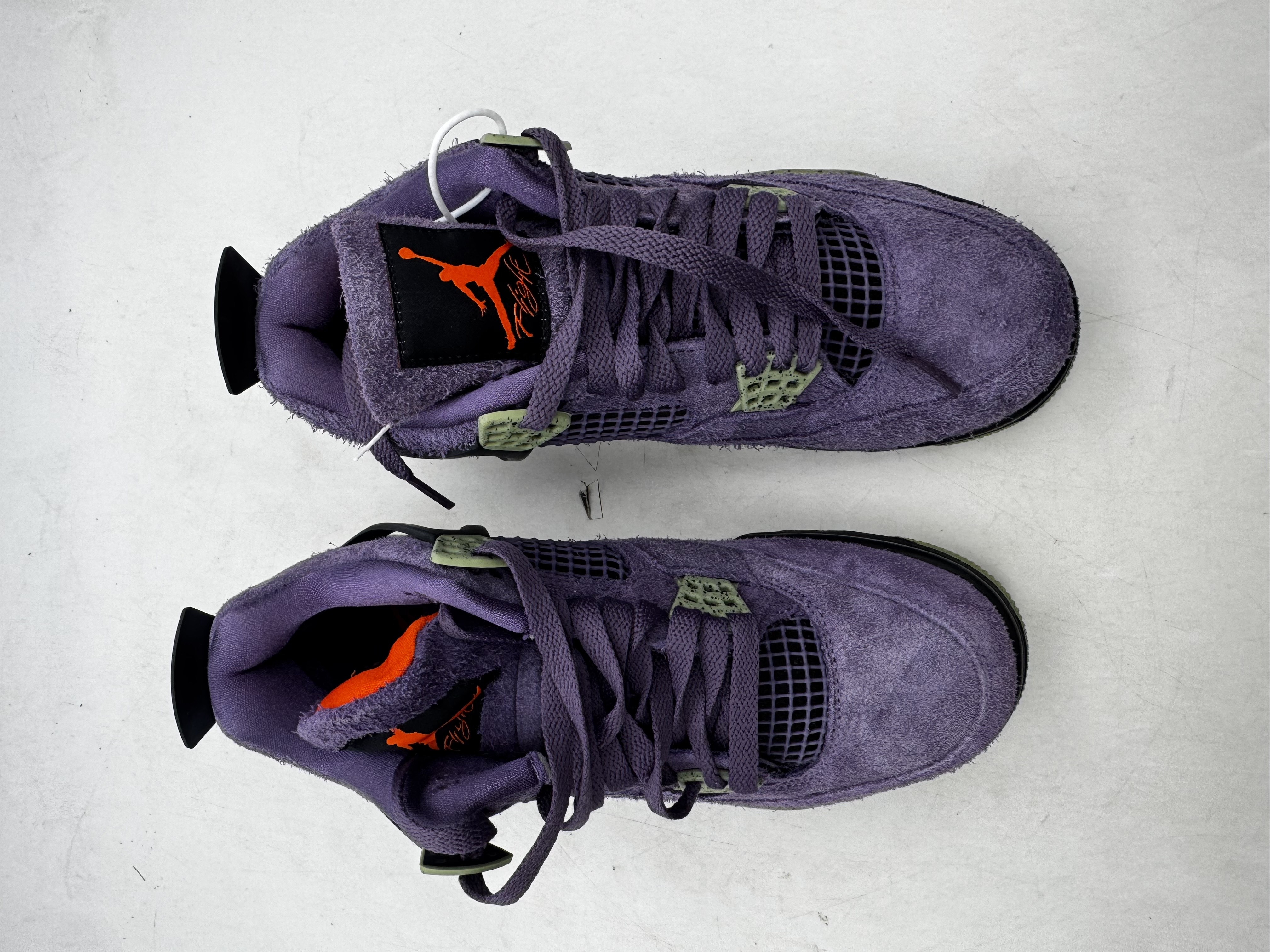 Air Jordan 4 WMNS 'Canyon Purple' (2022) photo 8