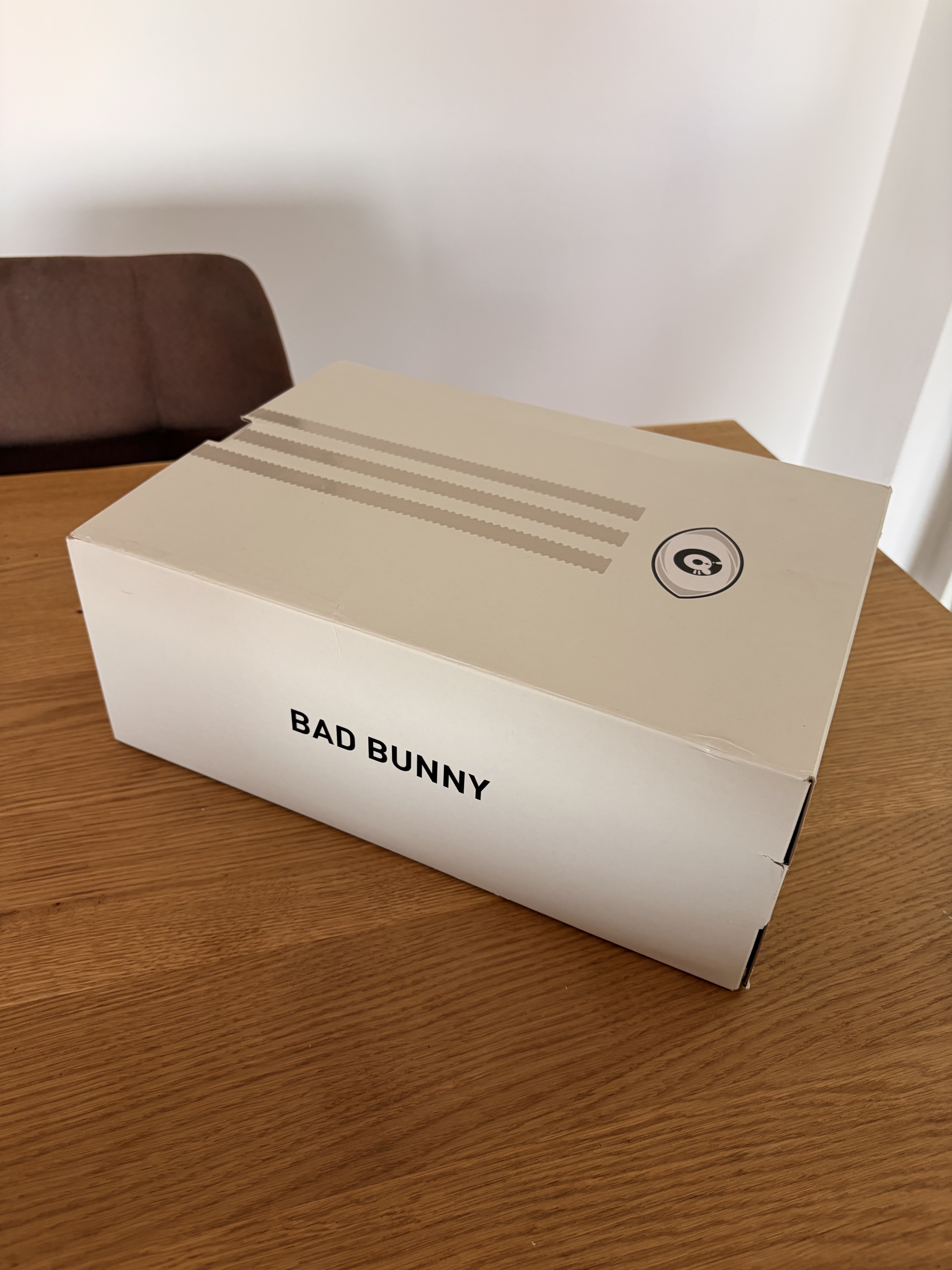 Adidas x Bad Bunny Response CL 'Wonder White' (2024) photo 7