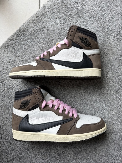 Air Jordan x Travis Scott 1 Retro High 'Mocha' (2019)