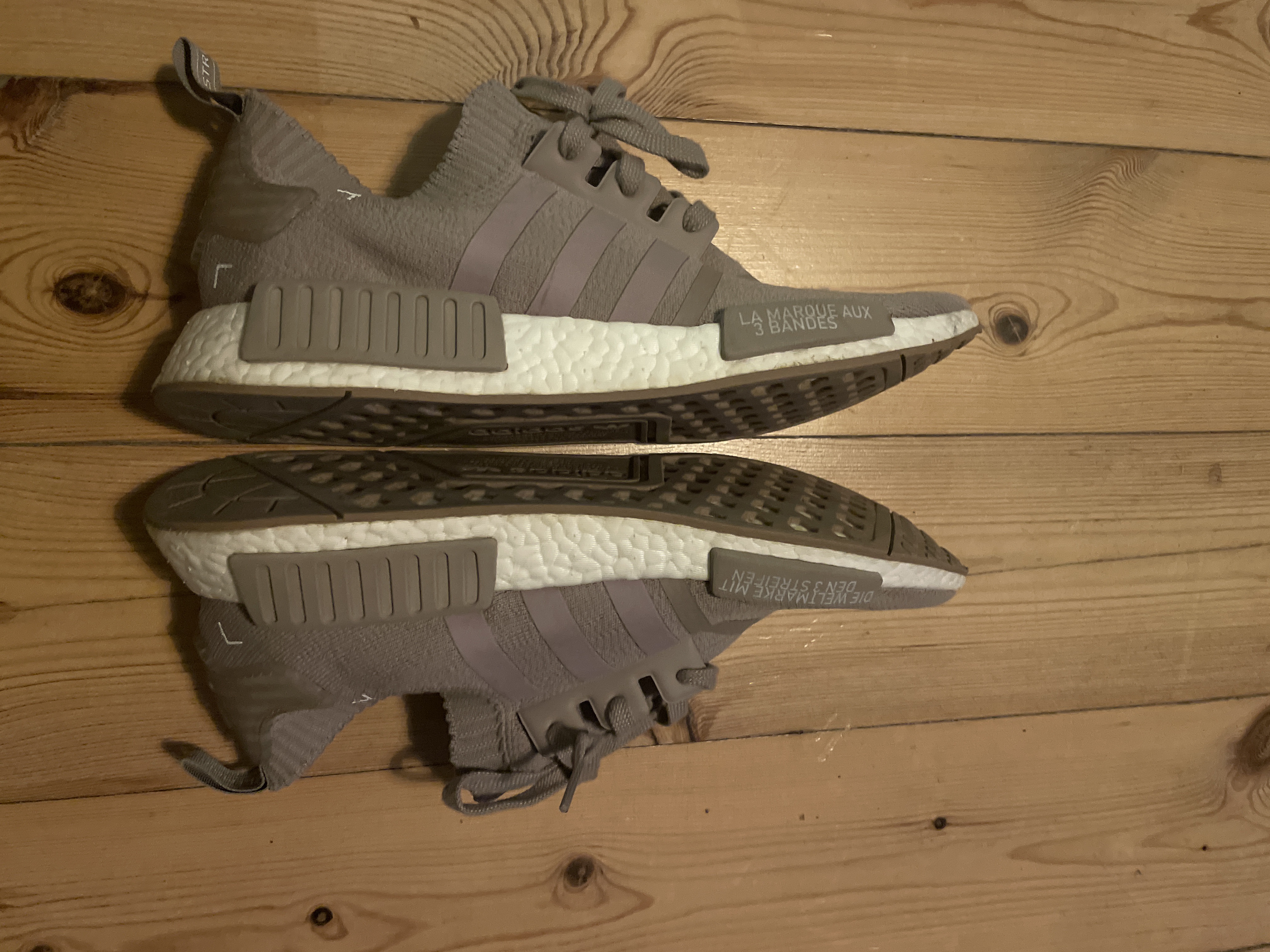 Adidas NMD R1 French Beige photo 1