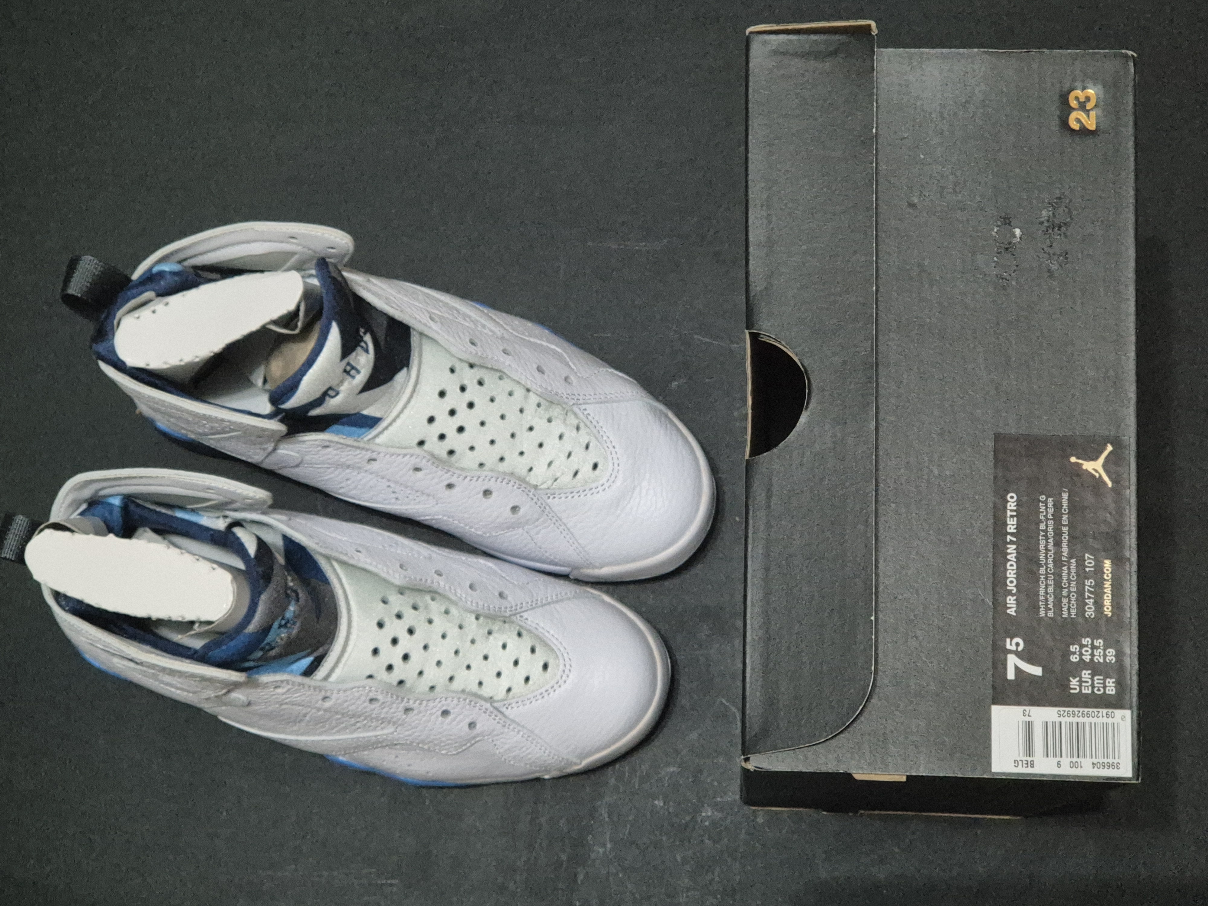 Air Jordan 7 Retro 'French Blue' (2015) photo 7