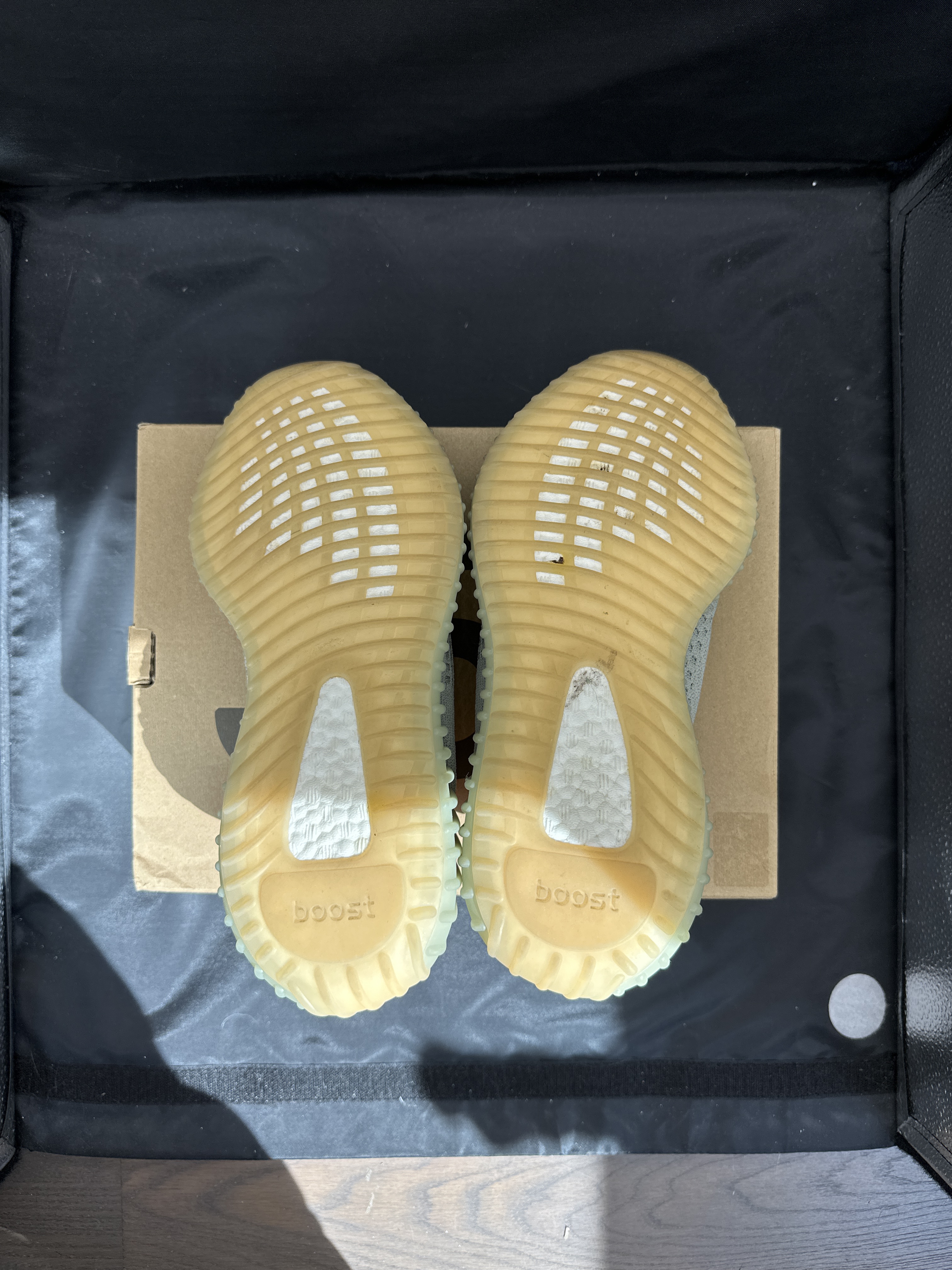 Yeezy Boost 350 V2 'Desert Sage' (2020) photo 5
