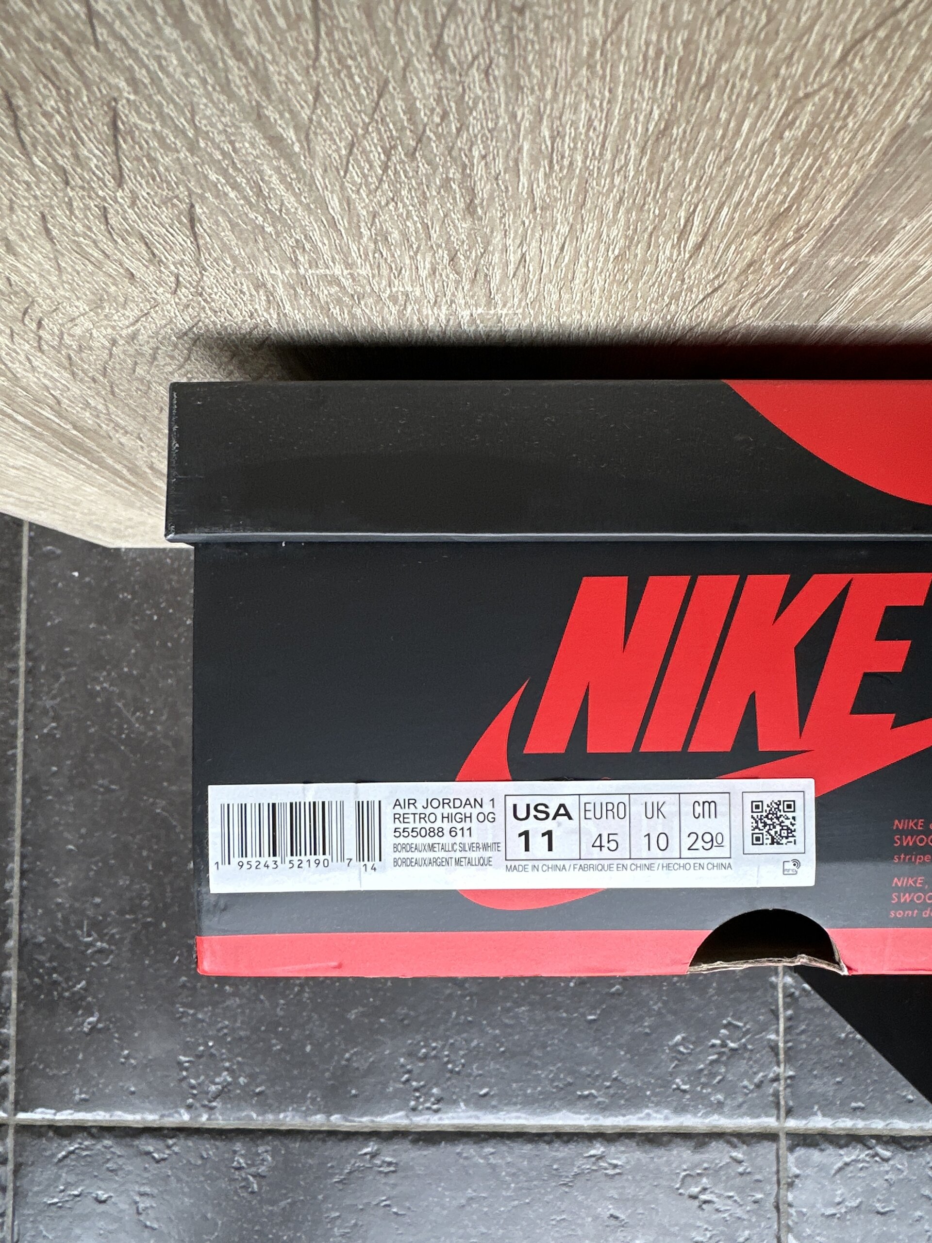 Air Jordan 1 Retro High OG 'Bordeaux' (2021) photo 6