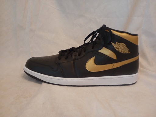 Air Jordan 1 Mid 'Black & Metallic Gold' (2024)