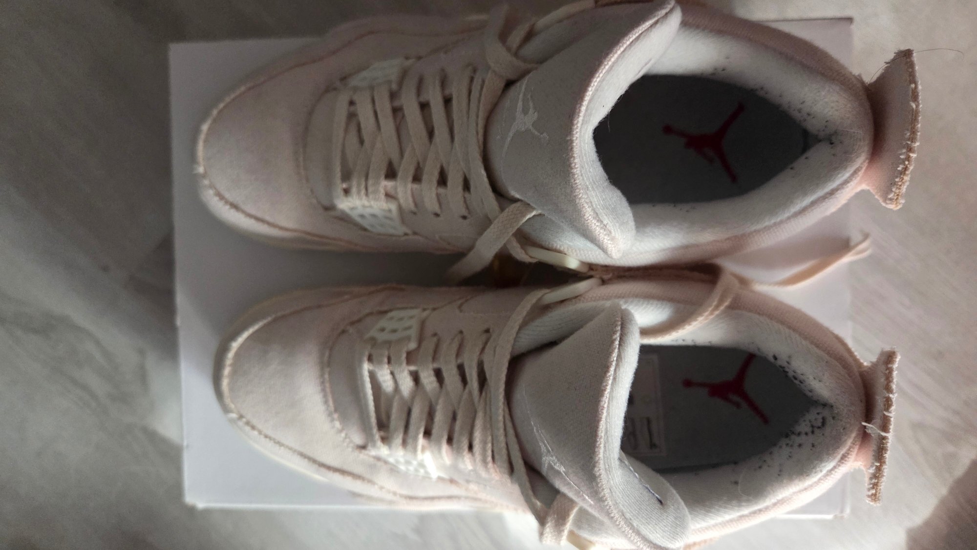 Air Jordan 4 WMNS 'Blank Canvas' (2022) photo 3