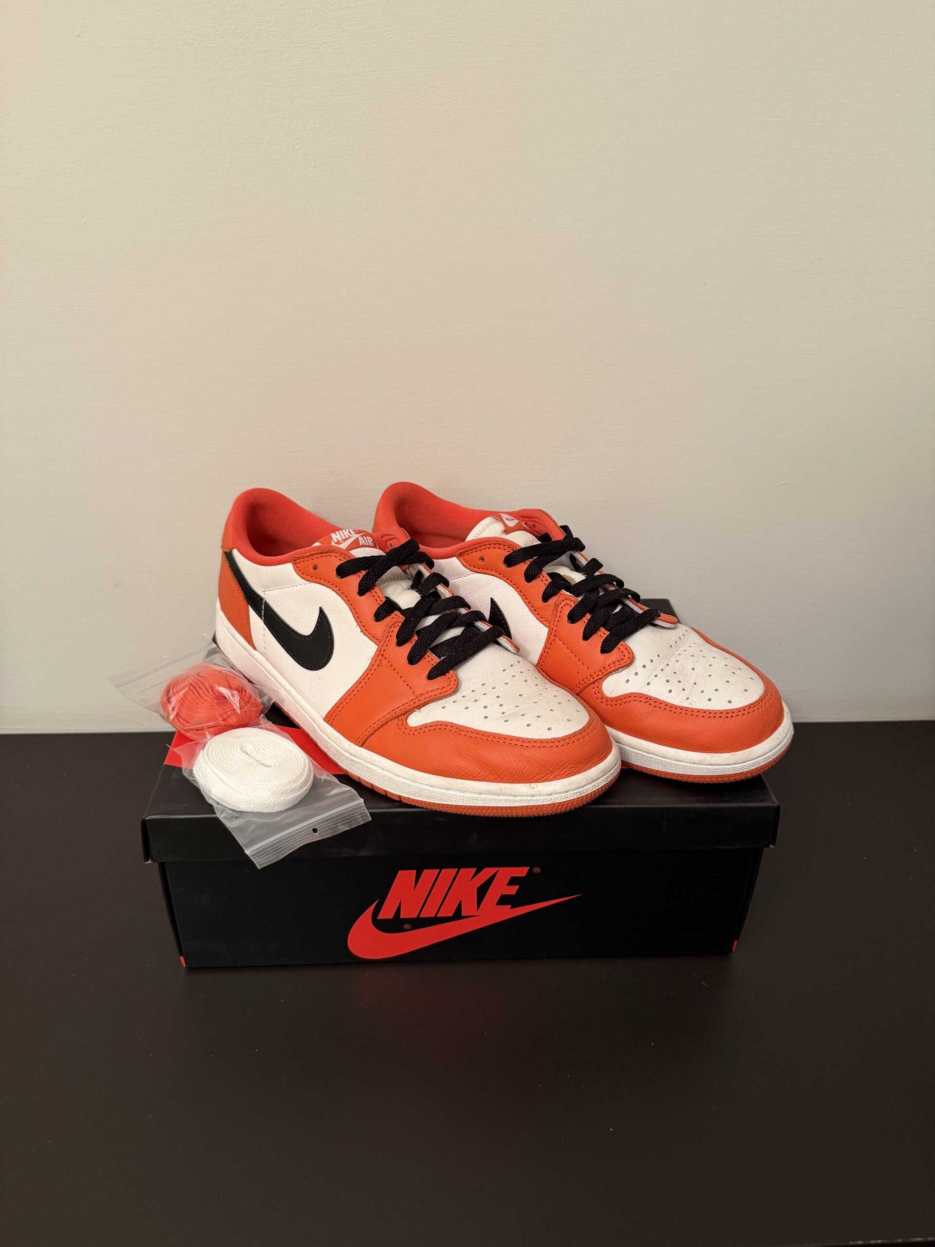 Air Jordan 1 Low 'Starfish' (2021) photo 1