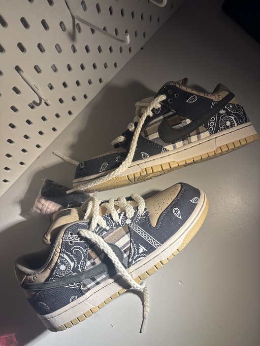 Nike SB x Travis Scott Dunk Low 'Cactus Jack' (Special Box) (2020)