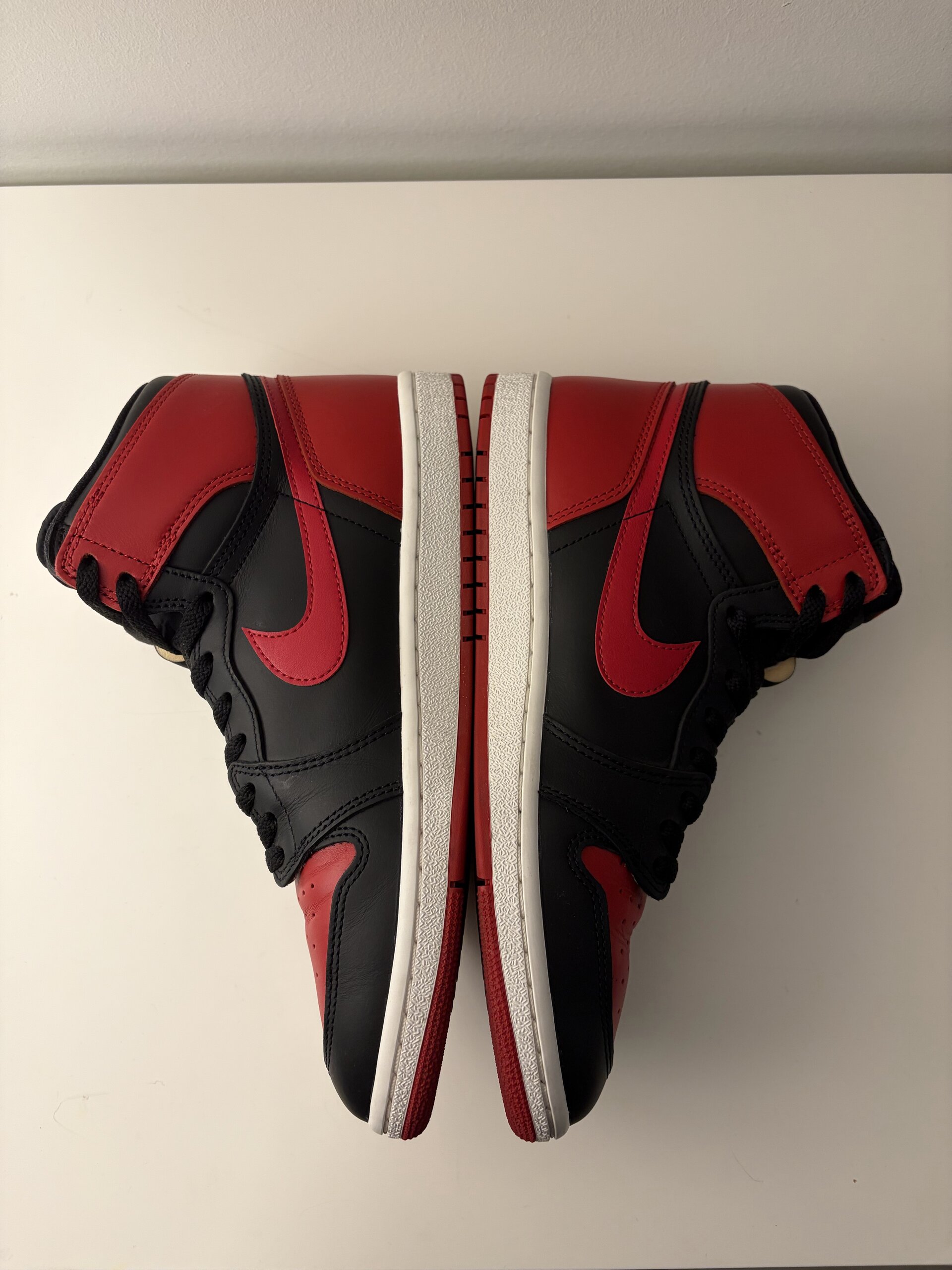 Air Jordan 1 High ’85 'Bred' (2025) photo 2