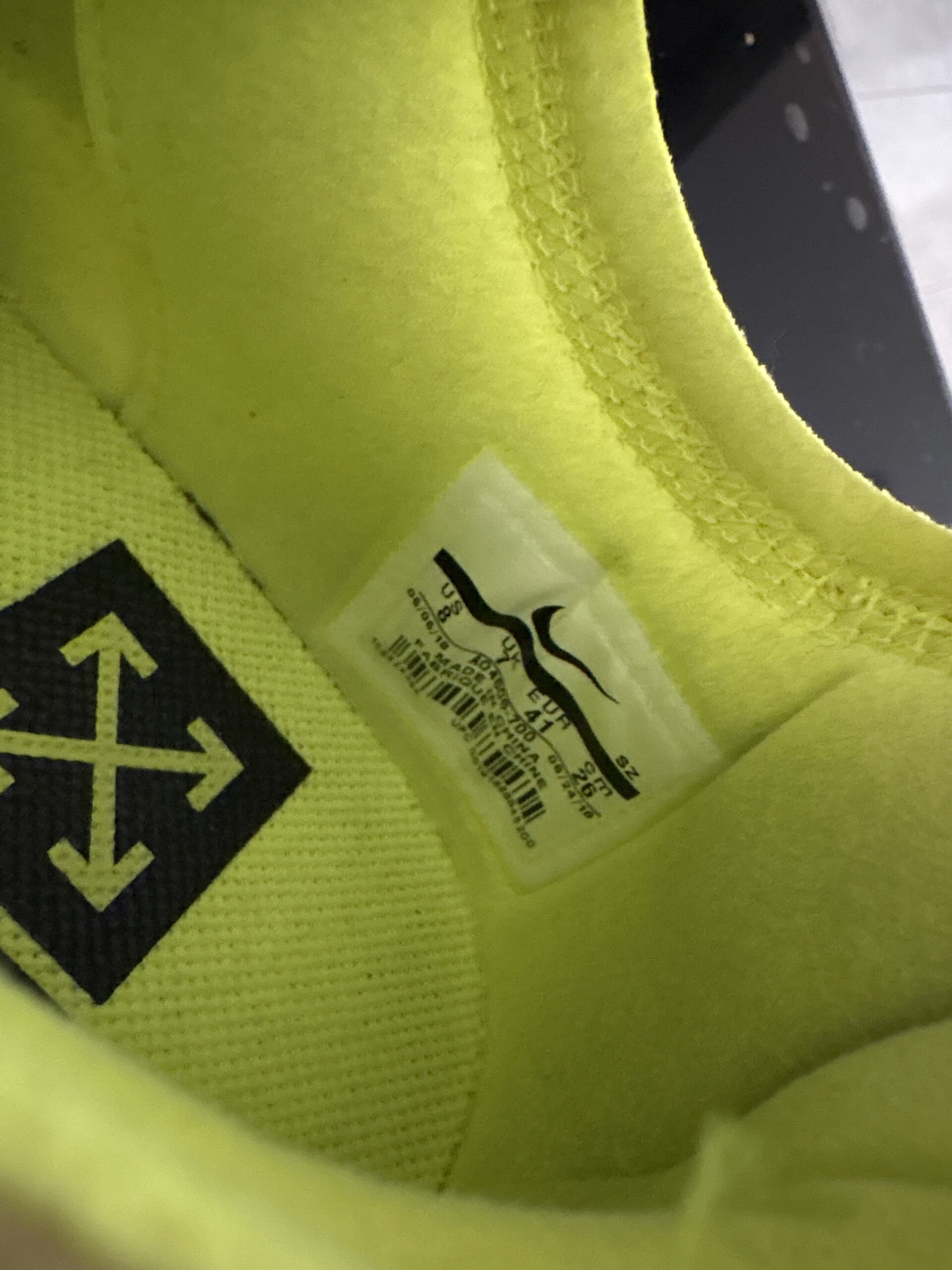 Nike x Off-White Air Force 1 Low 'Volt' (2018) photo 8