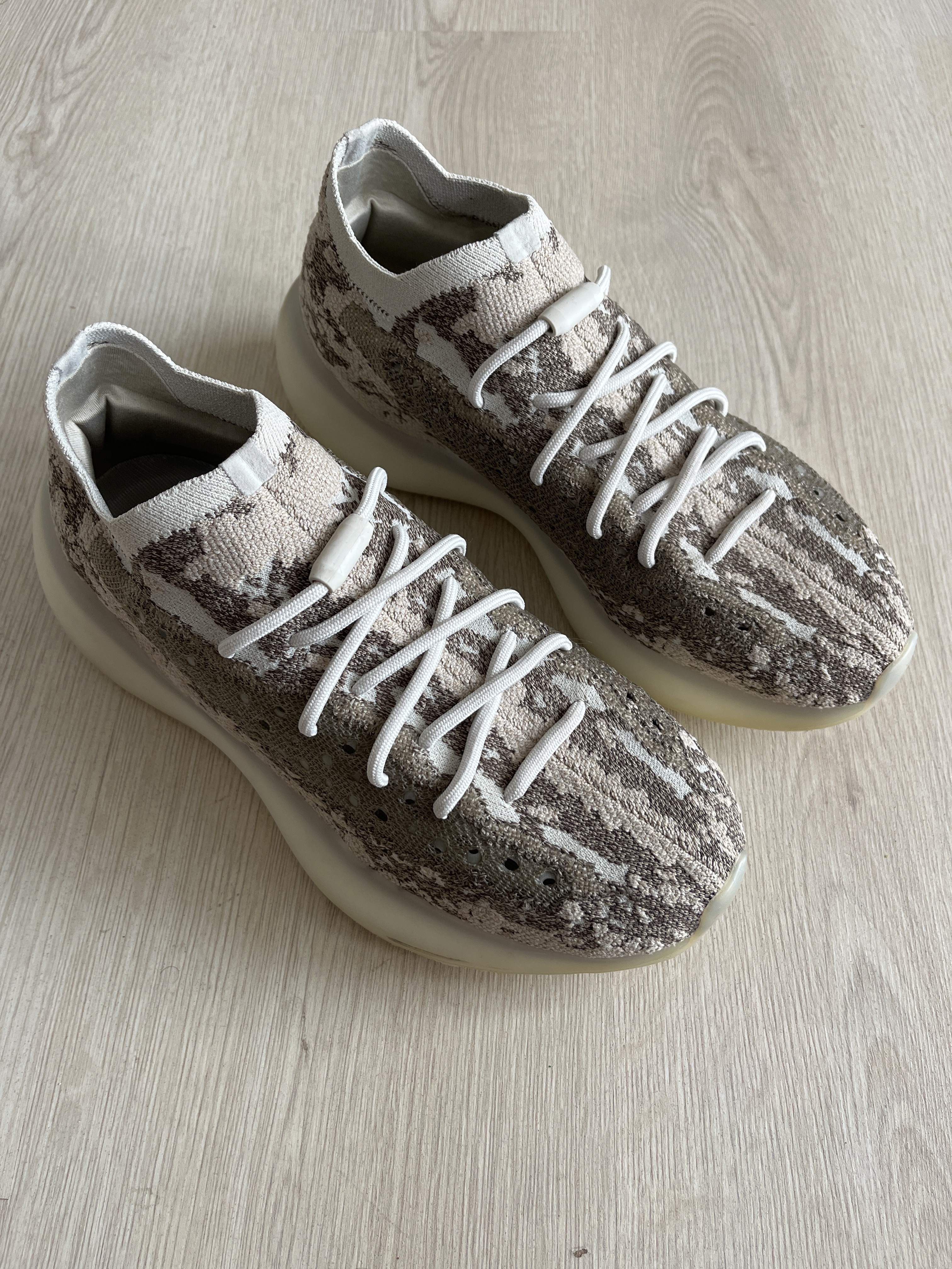 Yeezy Boost 380 'Pyrite' (2021) photo 9