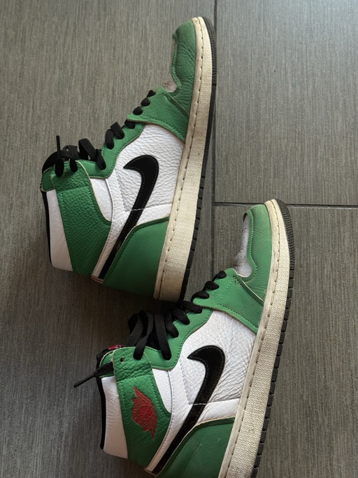 Air Jordan 1 High OG 'Lucky Green' (2023)