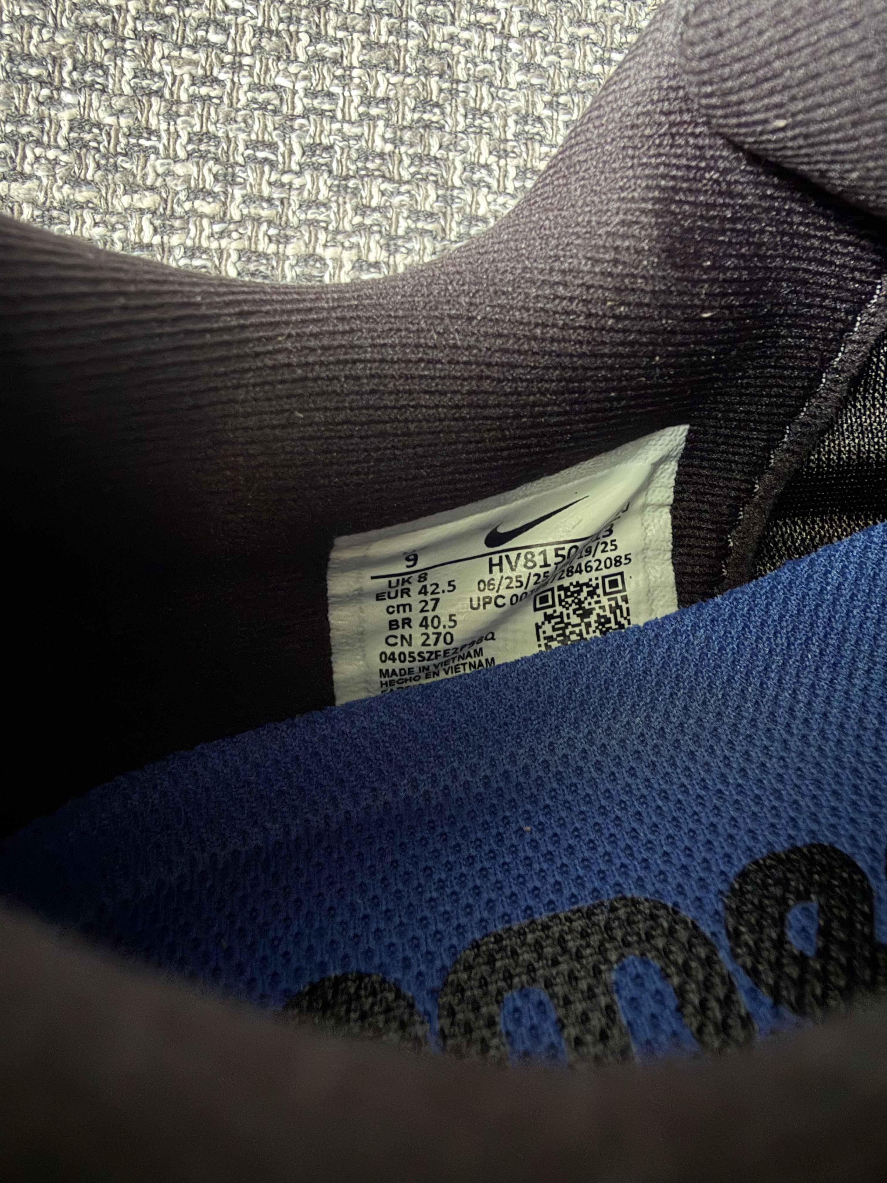 Nike Vomero Plus 'Black Game Royal' (2026) photo 7