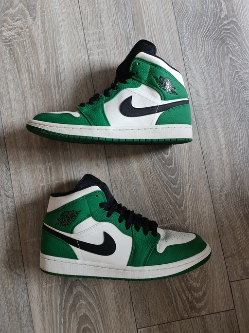 Air Jordan 1 Mid Pine Green (2018)